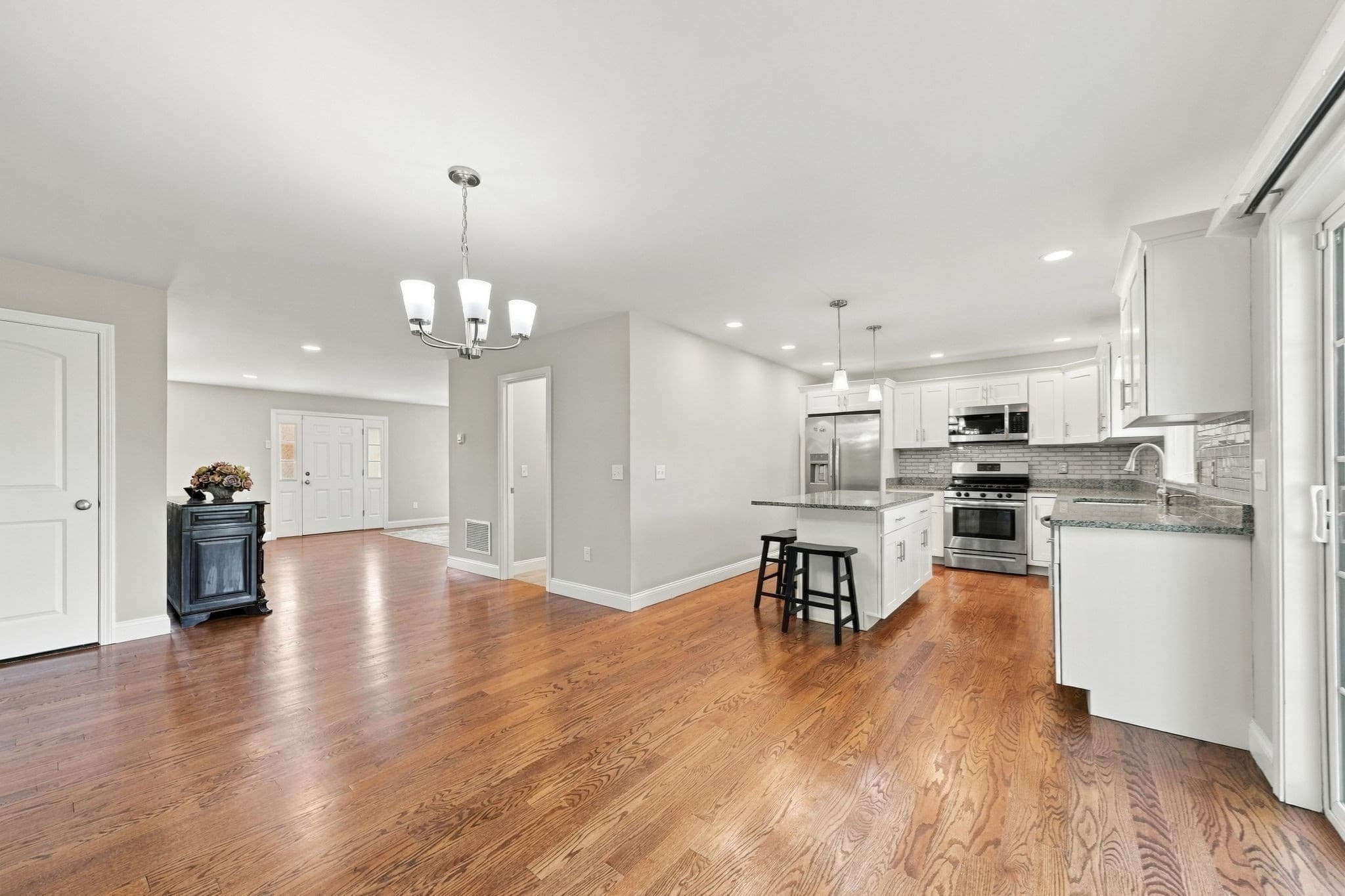 Single Family Residence at 774 Hicks St, Fall River MA 02724, Fall River, photo 9 of 35