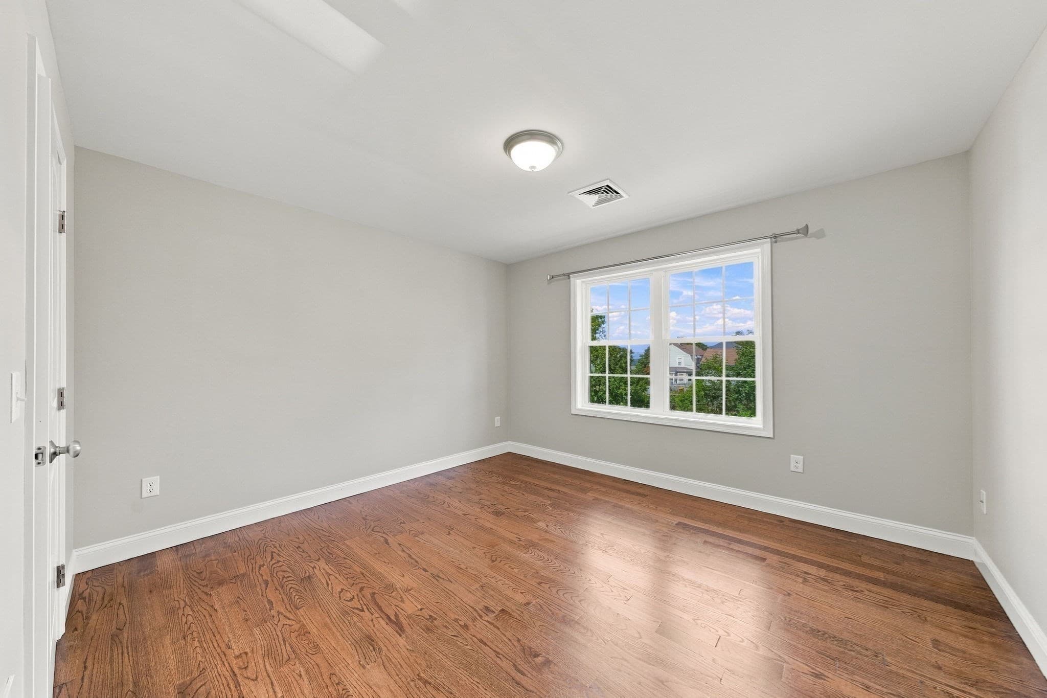 Single Family Residence at 774 Hicks St, Fall River MA 02724, Fall River, photo 25 of 35