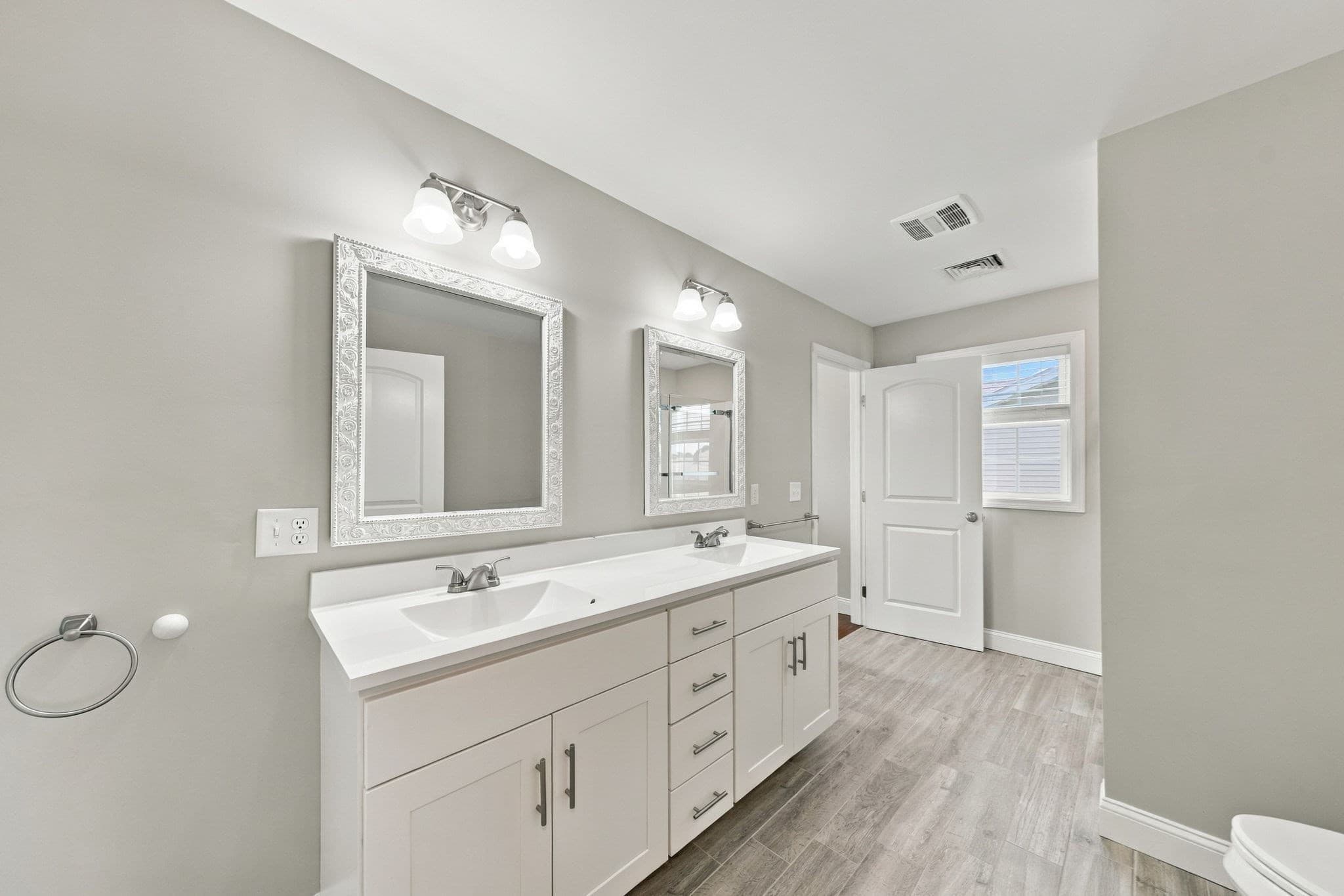Single Family Residence at 774 Hicks St, Fall River MA 02724, Fall River, photo 21 of 35