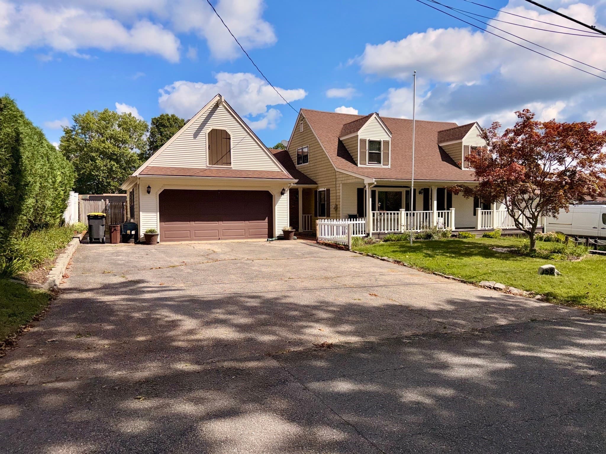 Single Family Residence at 158 Vermont Ave, Somerset MA 02726, Somerset, photo 2 of 35