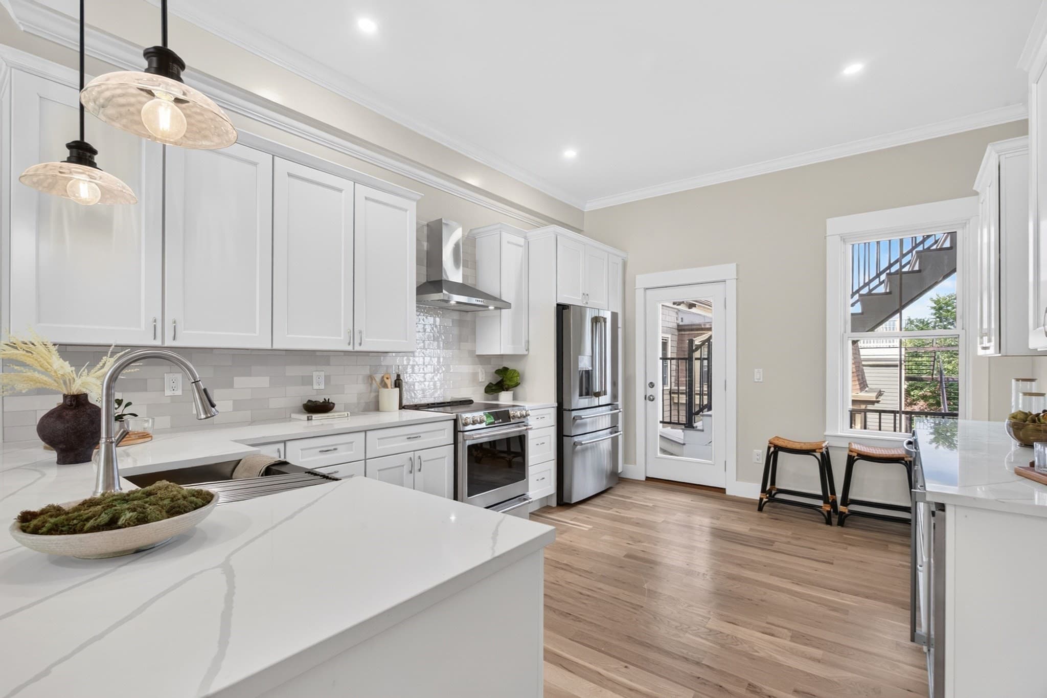 Condominium at 19 Thomas Park # 1, Boston MA 02127, Boston, photo 13 of 39