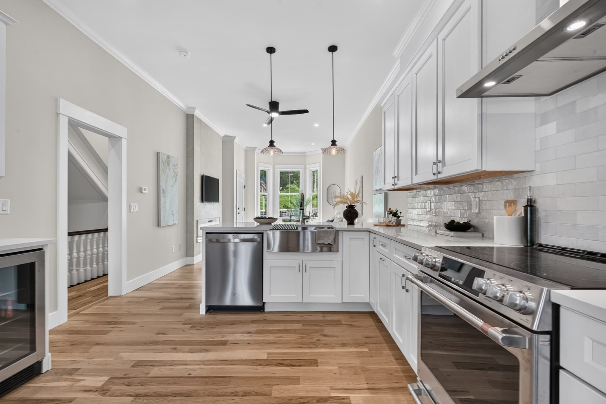 Condominium at 19 Thomas Park # 1, Boston MA 02127, Boston, photo 15 of 39