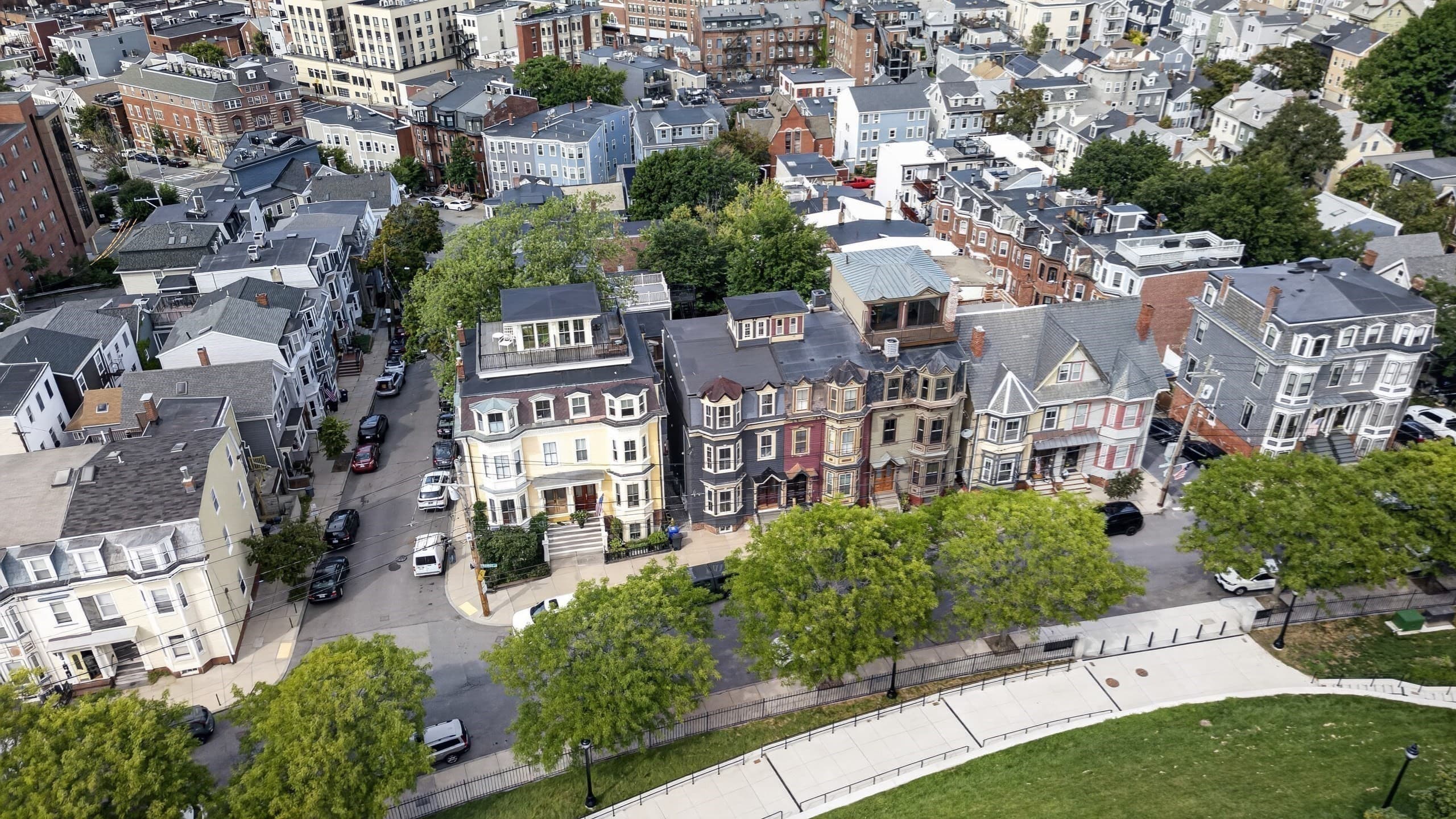 Condominium at 19 Thomas Park # 2, Boston MA 02127, Boston, photo 34 of 38