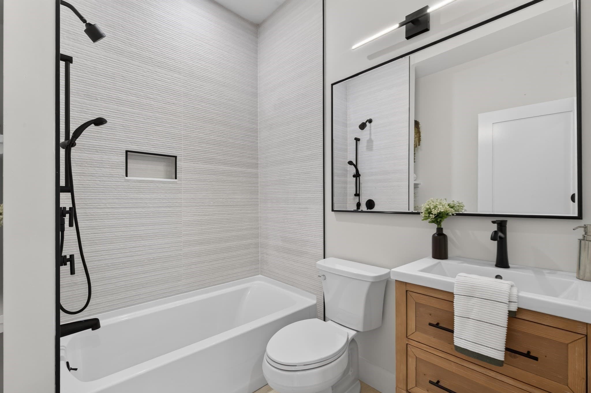 Condominium at 19 Thomas Park # 2, Boston MA 02127, Boston, photo 25 of 38