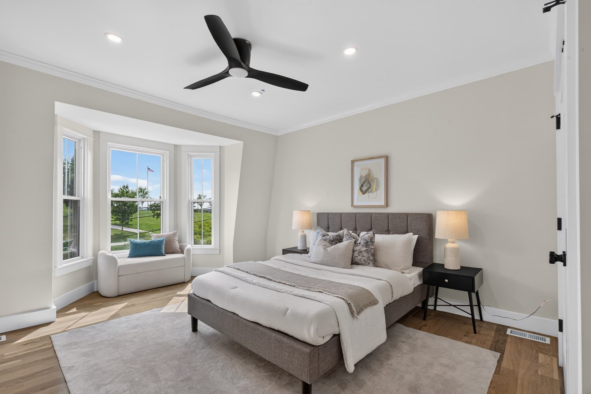 Condominium at 19 Thomas Park # 2, Boston MA 02127, Boston, photo 21 of 38