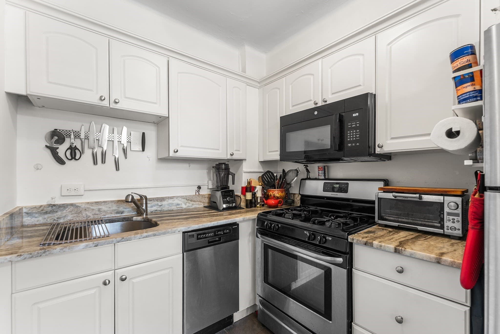 Condominium at 1454 Beacon St # 241, Brookline MA 02446, Brookline, photo 6 of 20