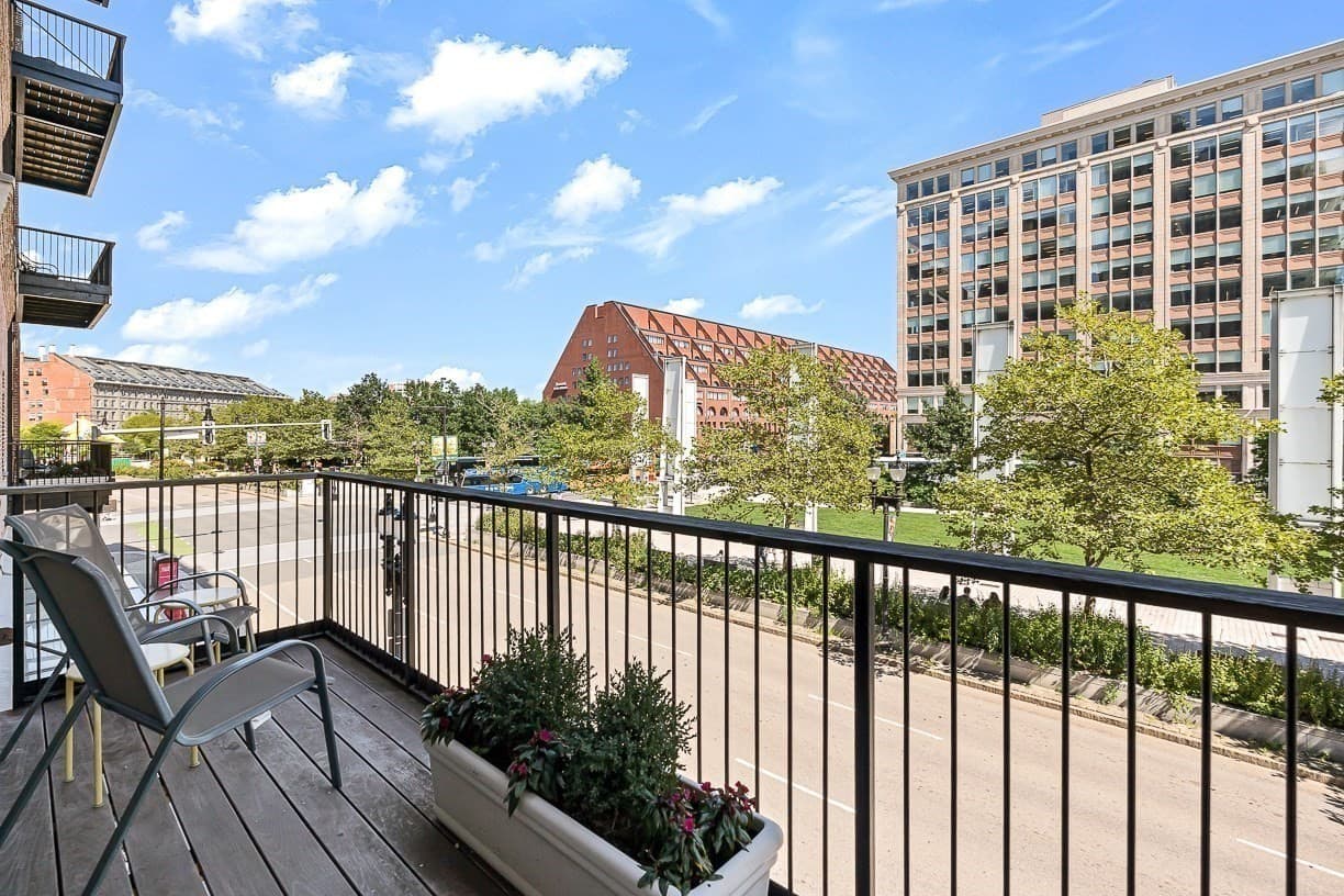 Condominium at 199 State St # 201, Boston MA 02109, Boston, photo 3 of 39
