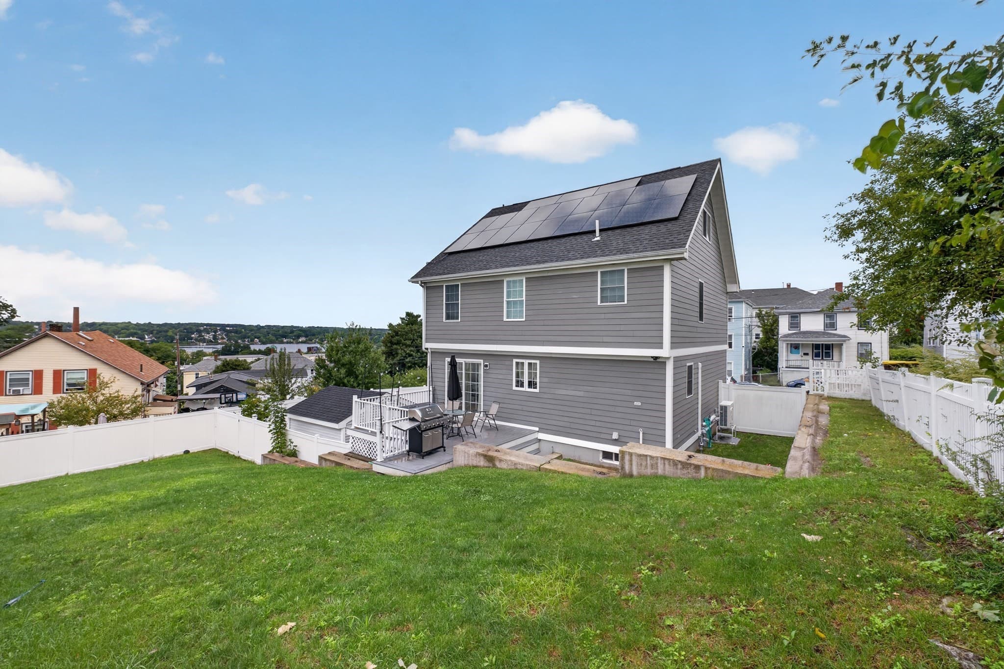 Single Family Residence at 17 Montgomery St, Fall River MA 02720, Fall River, photo 6 of 33