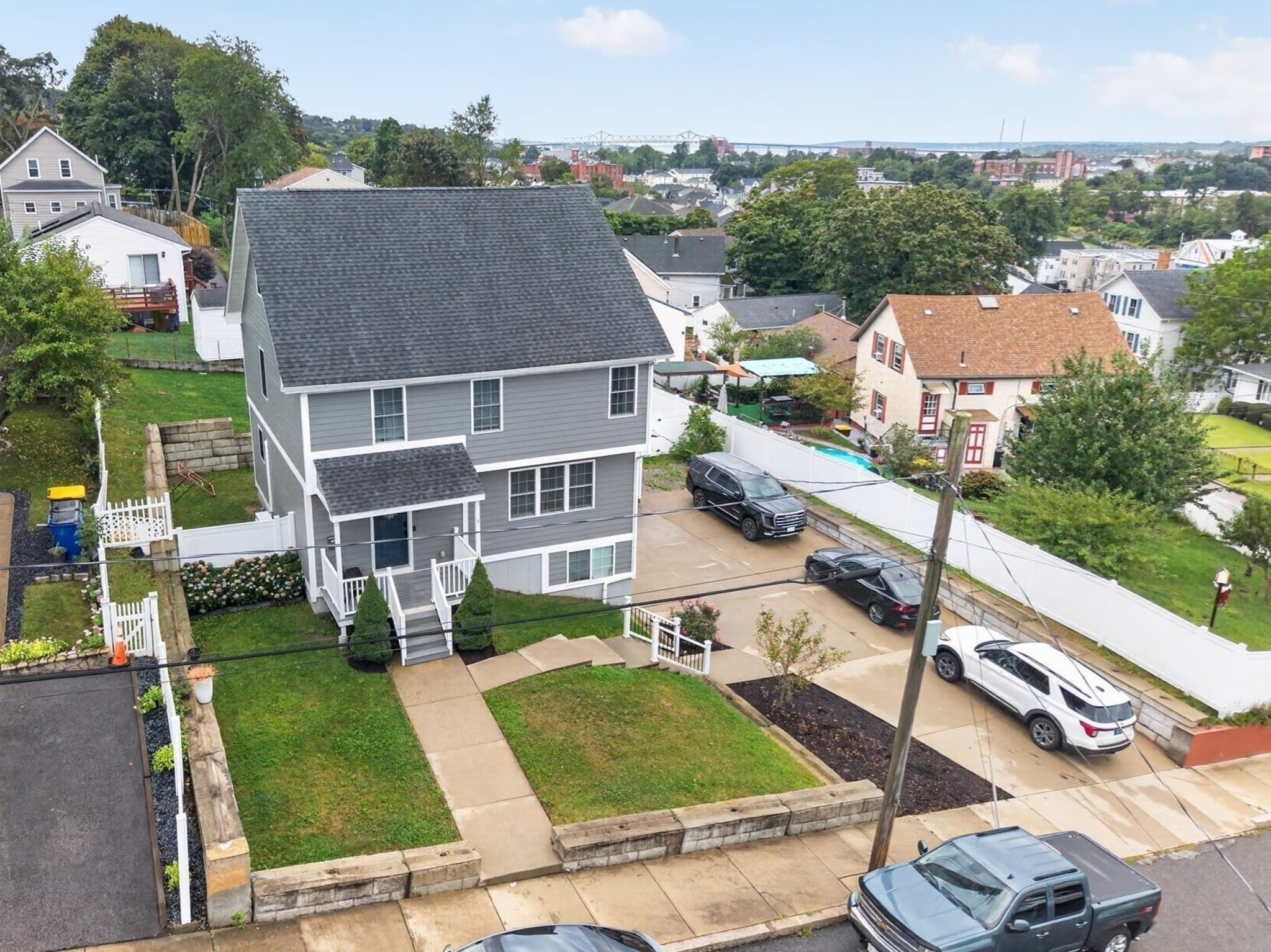 Single Family Residence at 17 Montgomery St, Fall River MA 02720, Fall River, photo 7 of 33