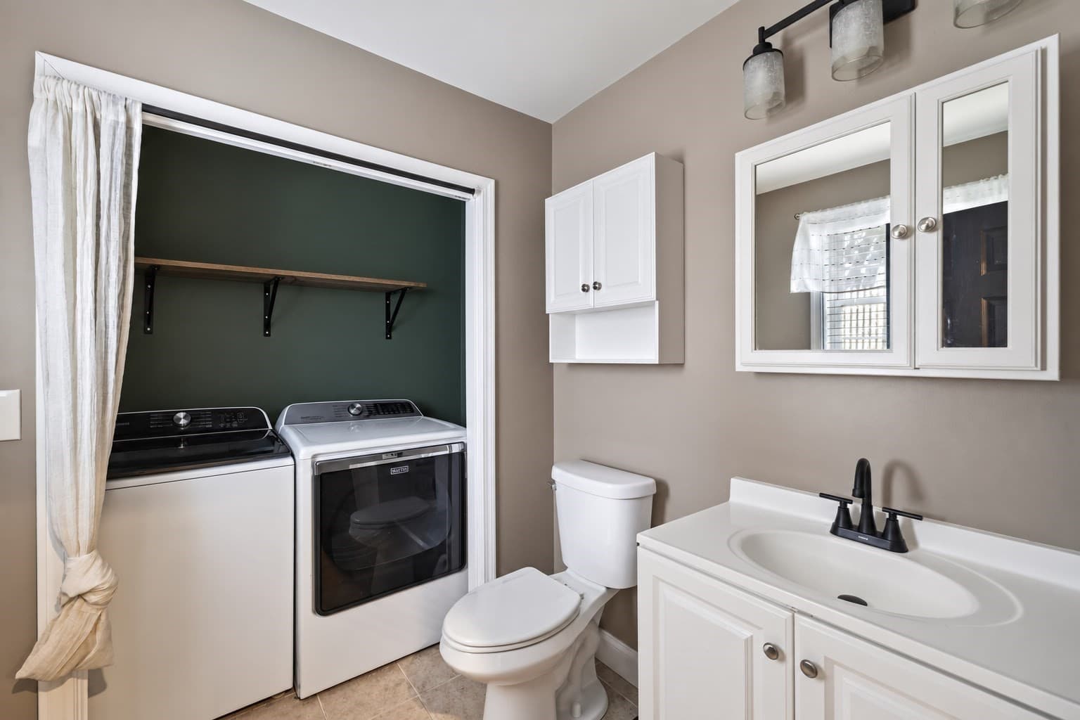 Single Family Residence at 17 Montgomery St, Fall River MA 02720, Fall River, photo 20 of 33