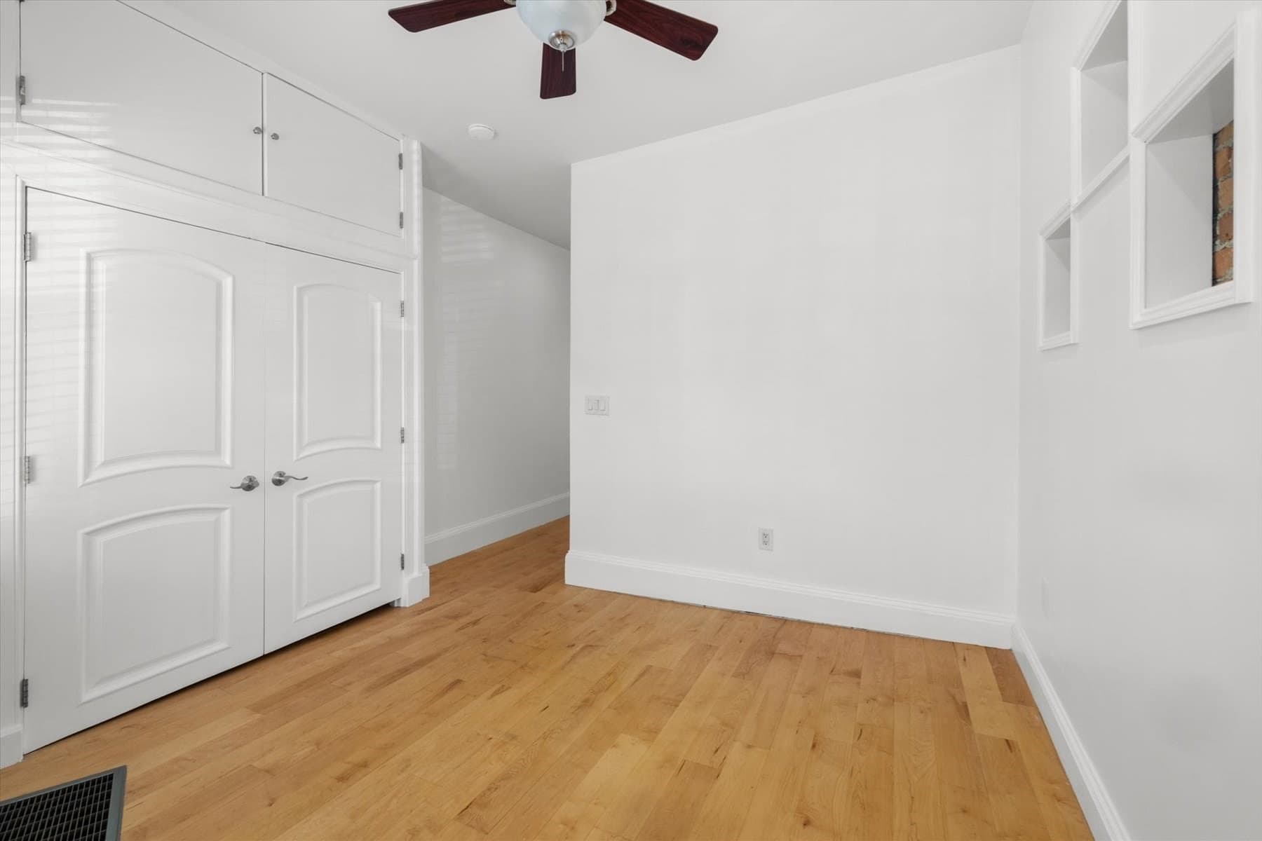 Condominium at 18 Emerson St # 1, Boston MA 02127, photo 9 of 19