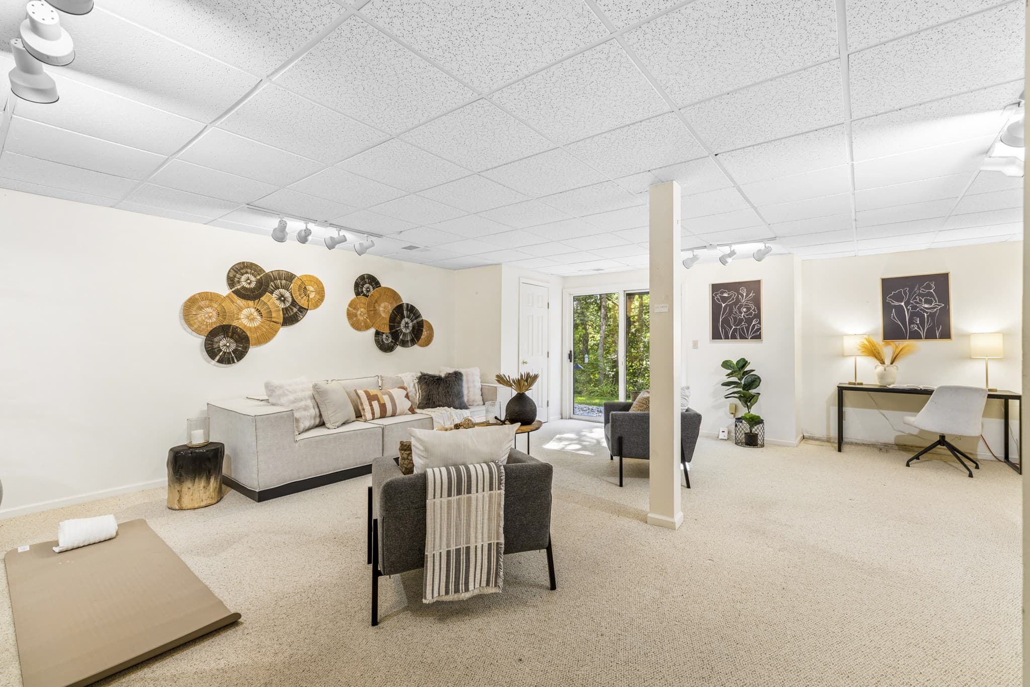 Condominium at 21 Treetop Ct # 21, Burlington MA 01803, Burlington, photo 27 of 39