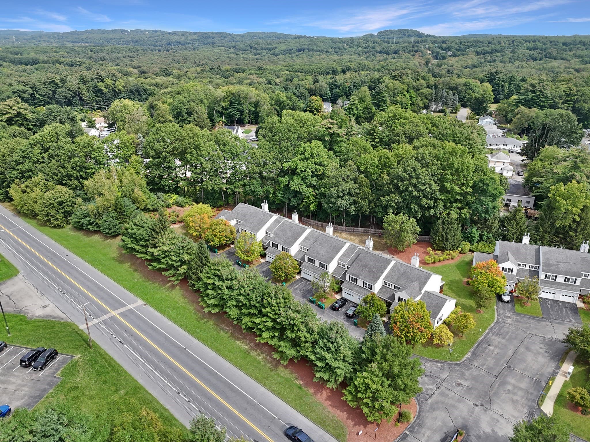 Condominium at 35 Belgian Ln # 35, Leominster MA 01453, Leominster, photo 4 of 34