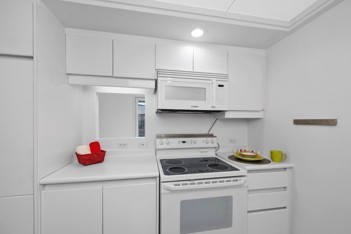 Condominium at 20 Rowes Wharf, Boston MA 02110, photo 12 of 29