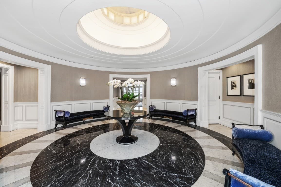 Condominium at 20 Rowes Wharf, Boston MA 02110, photo 19 of 29