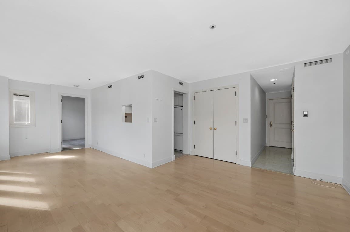 Condominium at 20 Rowes Wharf, Boston MA 02110, photo 4 of 29