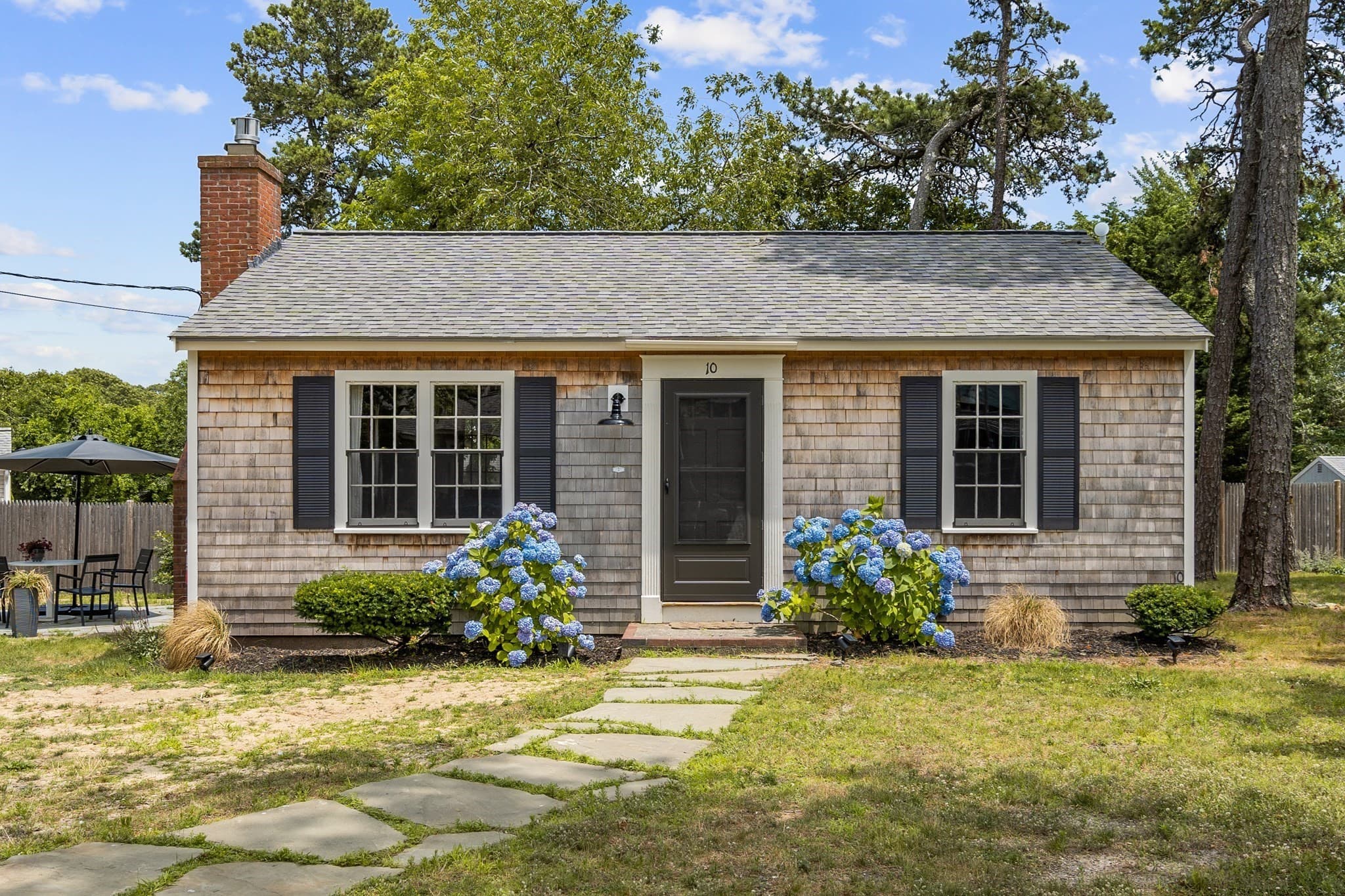 Single Family Residence at 10 Manning Rd, Dennis MA 02639, Dennis, photo 2 of 25