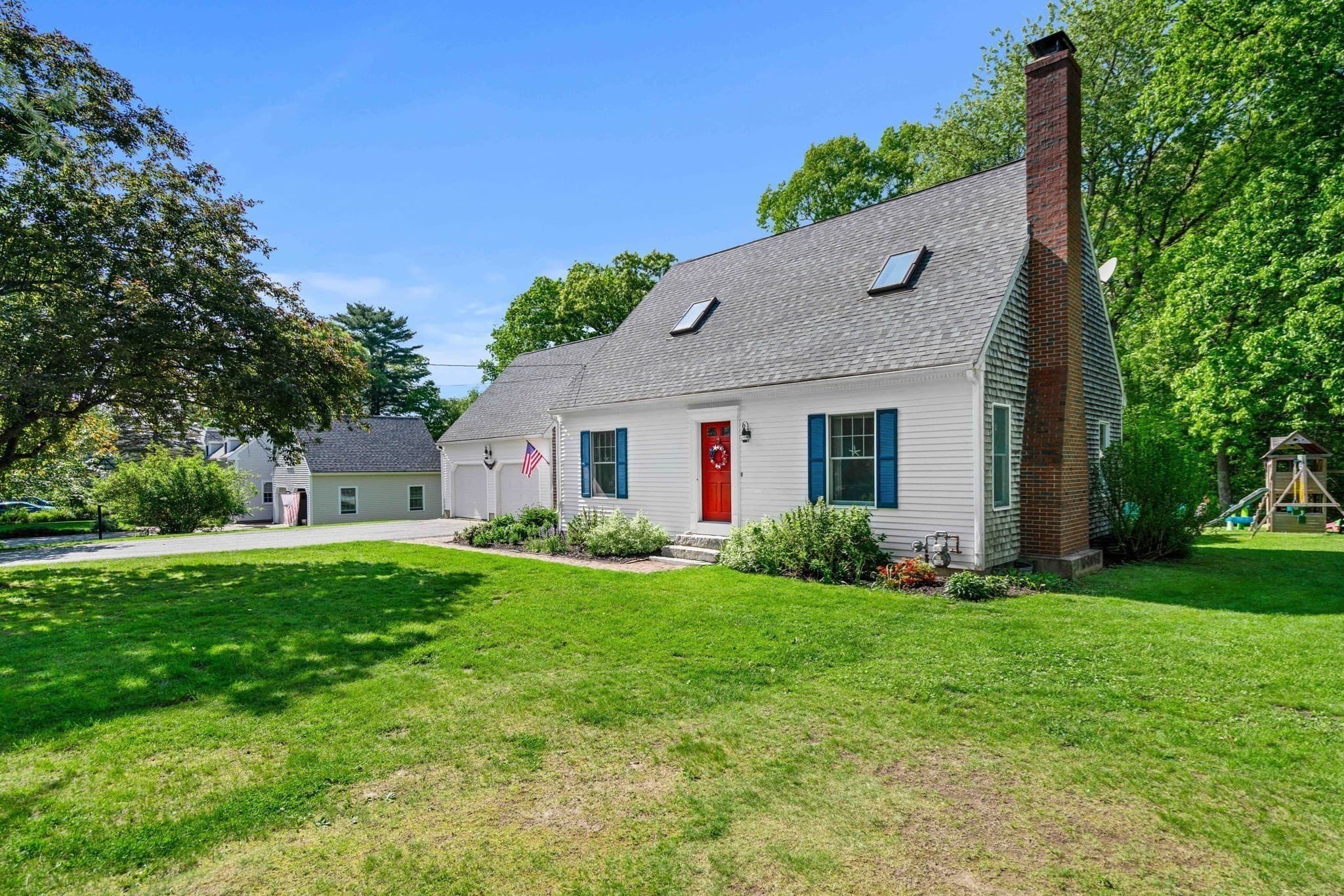 Single Family Residence at 102 Elm St, Newbury MA 01922, Newbury, photo 4 of 32