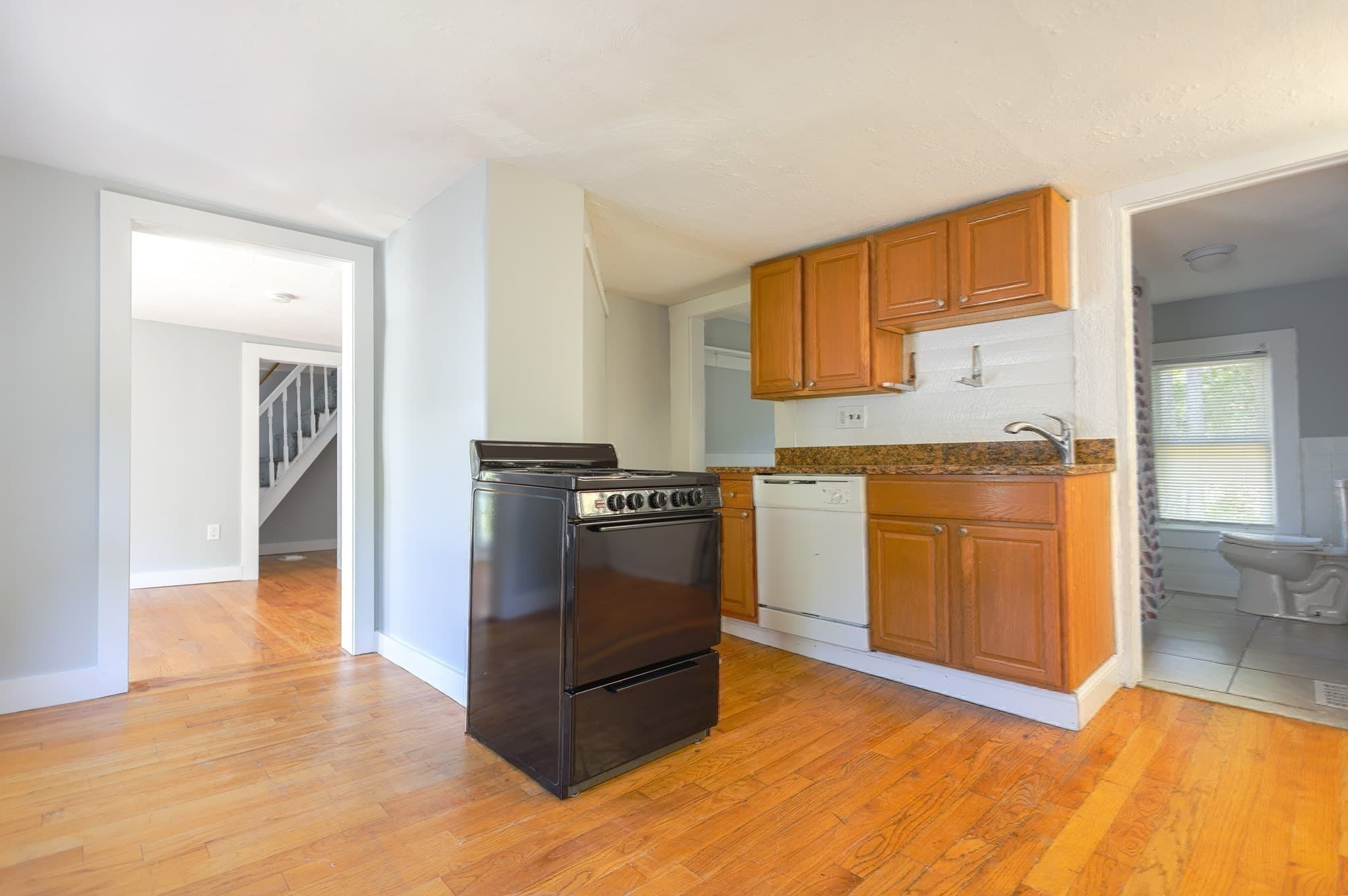 Multi Family at 226-228 Union Street, Ashland MA 01721, photo 22 of 40