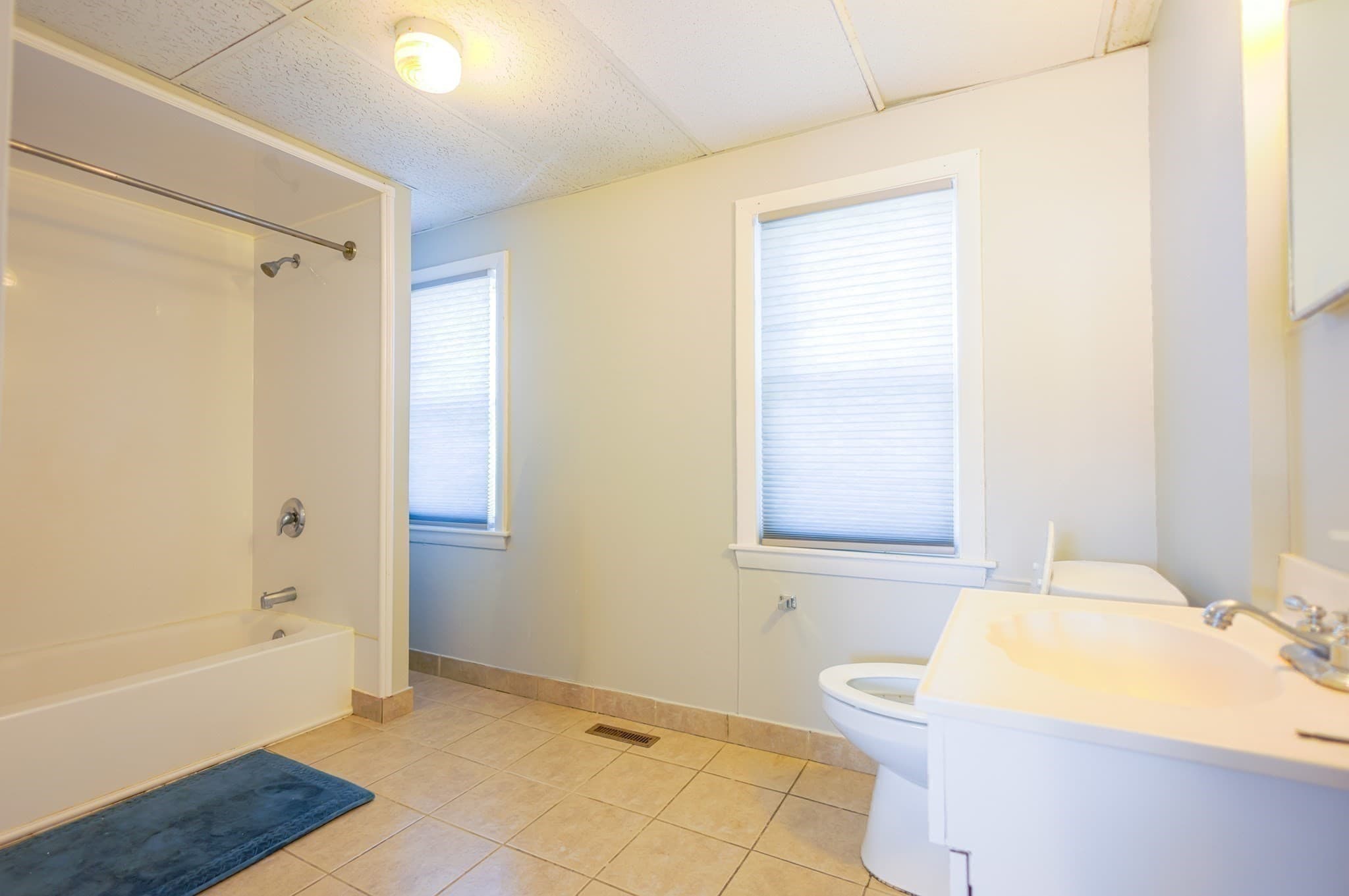 Multi Family at 226-228 Union Street, Ashland MA 01721, photo 11 of 40