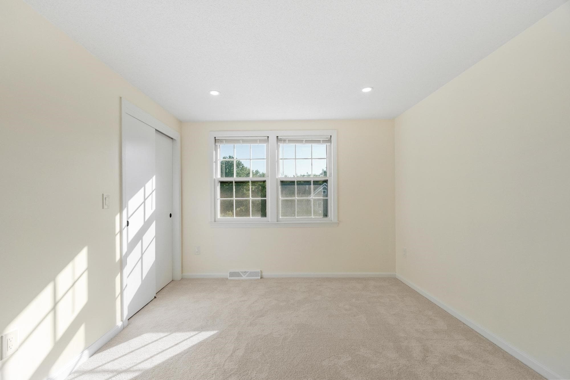Condex at 94 Mablin # 94, North Andover MA 01845, North Andover, photo 22 of 37