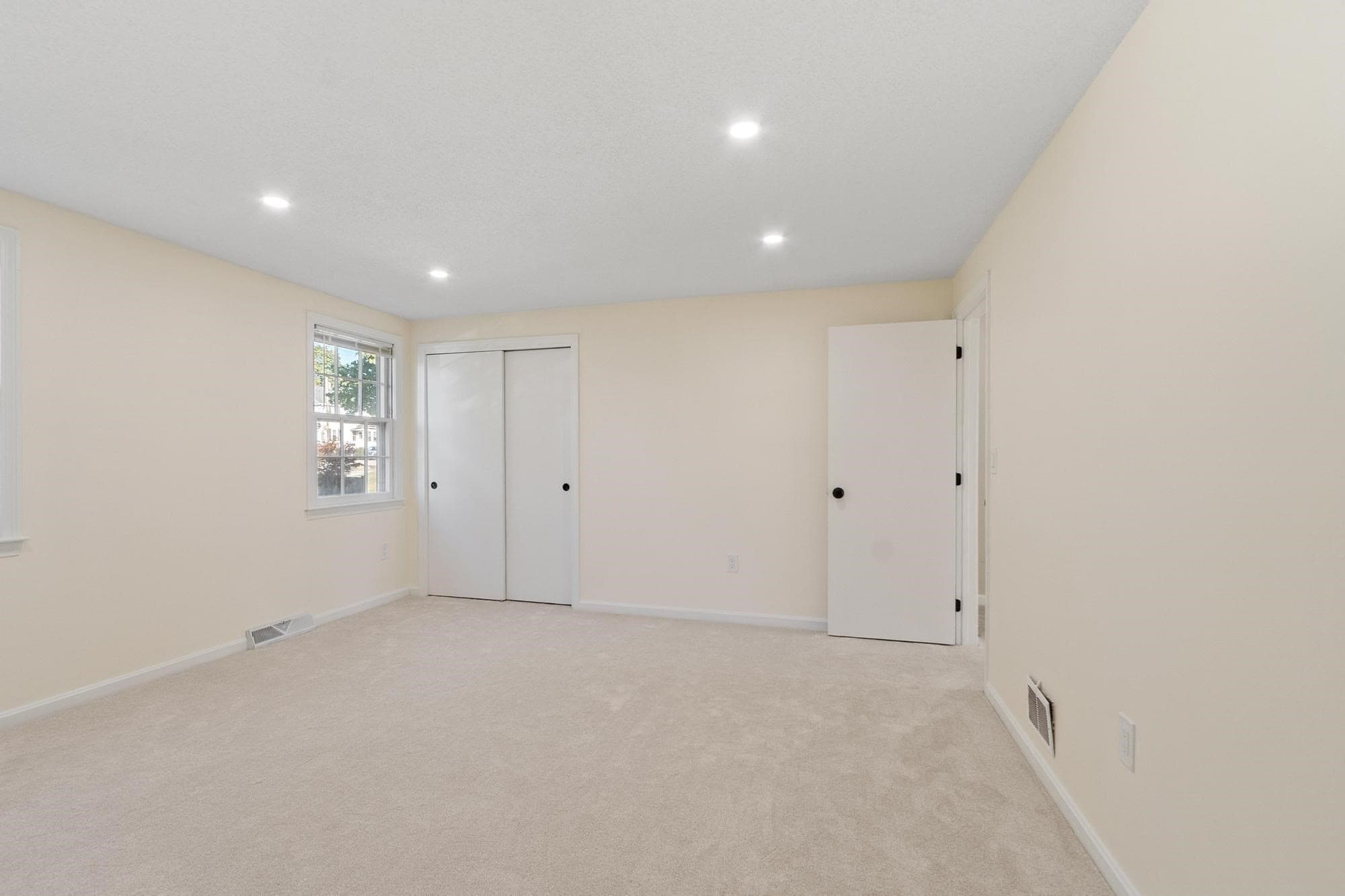 Condex at 94 Mablin # 94, North Andover MA 01845, North Andover, photo 24 of 37