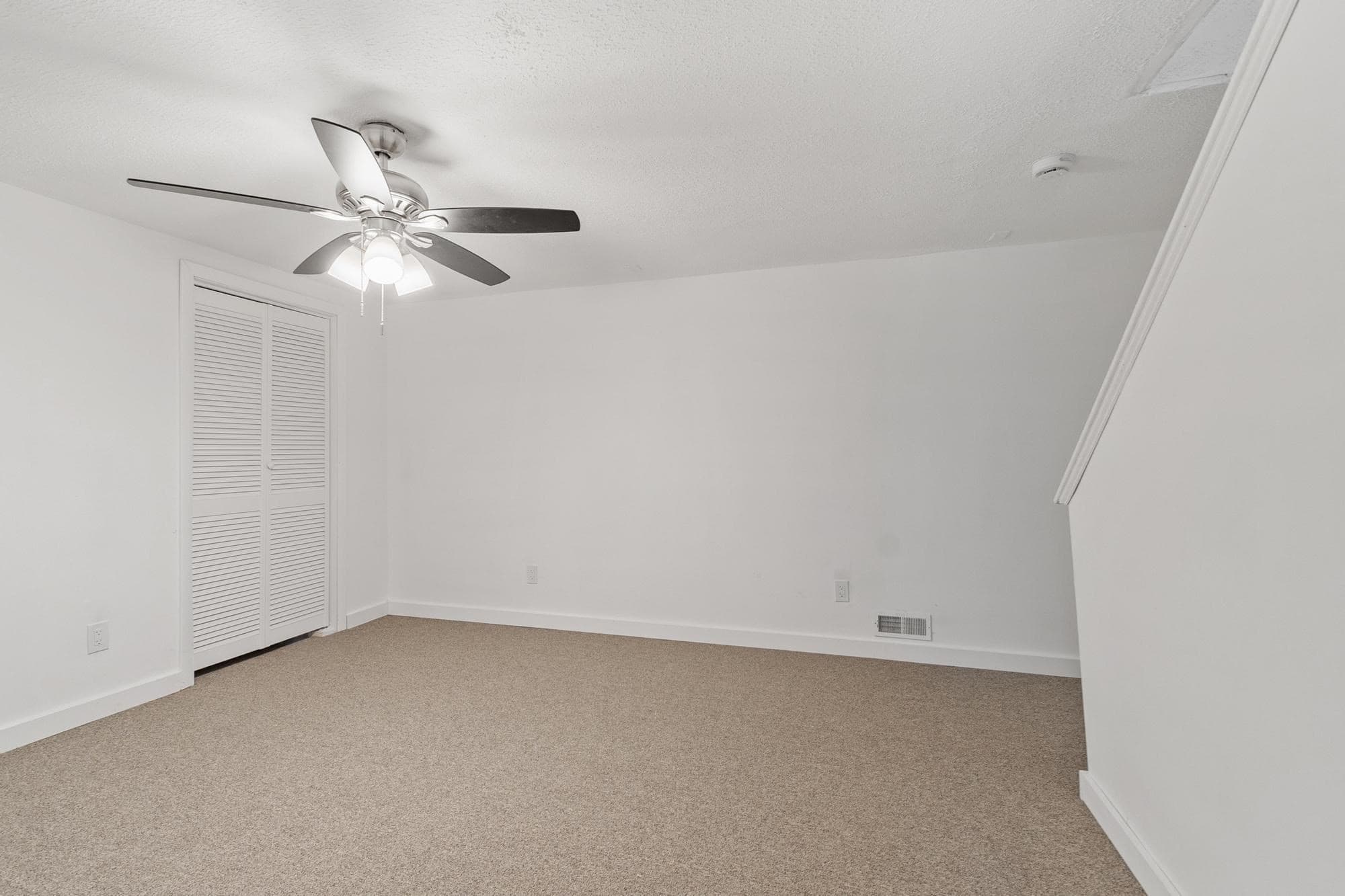 Condex at 94 Mablin # 94, North Andover MA 01845, North Andover, photo 34 of 37