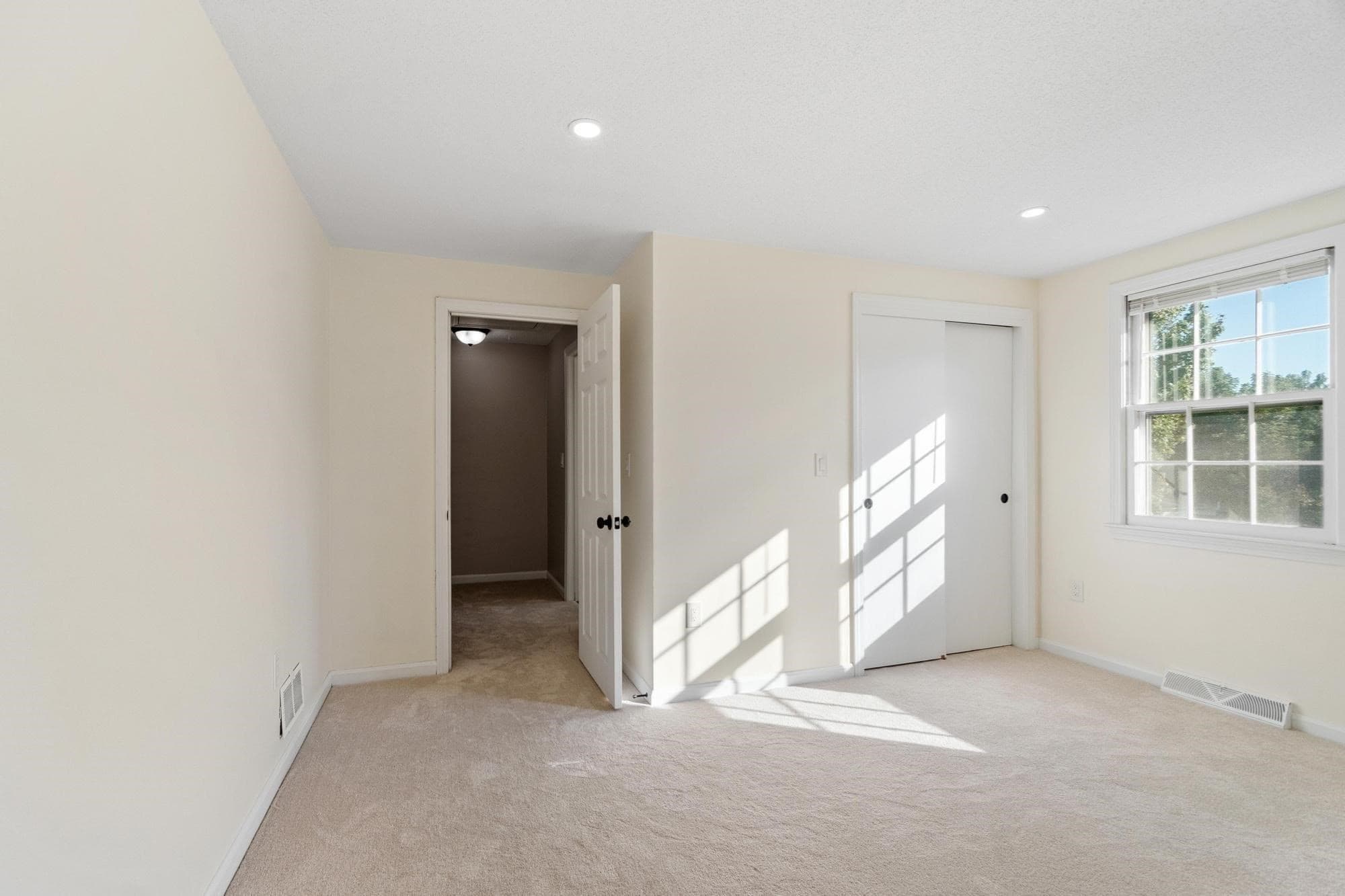 Condex at 94 Mablin # 94, North Andover MA 01845, North Andover, photo 21 of 37