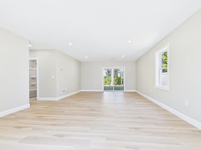 Single Family Residence at 187 Pitman St., New Bedford MA 02746, New Bedford, photo 28 of 35