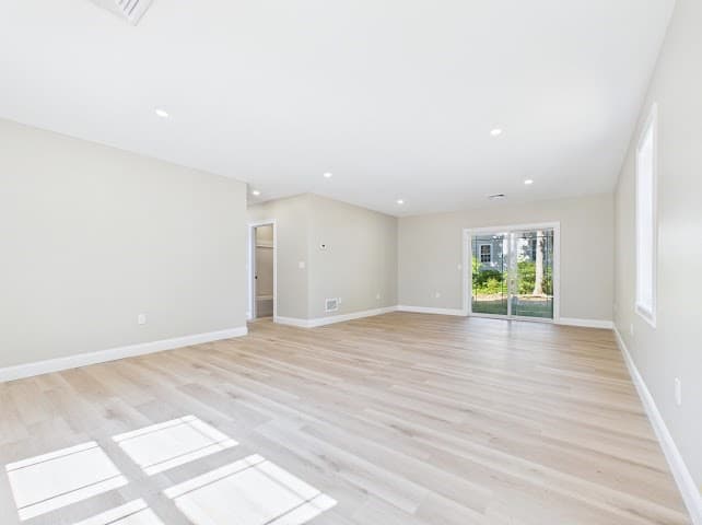 Single Family Residence at 187 Pitman St., New Bedford MA 02746, New Bedford, photo 29 of 35