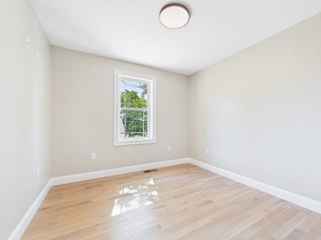Single Family Residence at 187 Pitman St., New Bedford MA 02746, New Bedford, photo 25 of 35