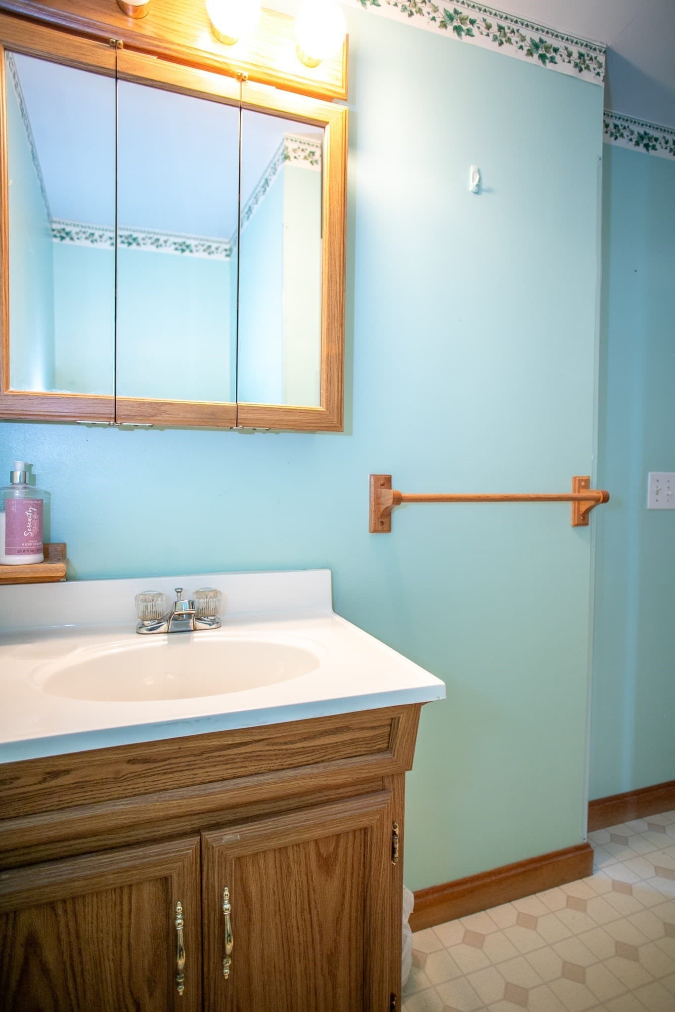 Single Family Residence at 202 Pierce St, Leominster MA 01453, Leominster, photo 27 of 42