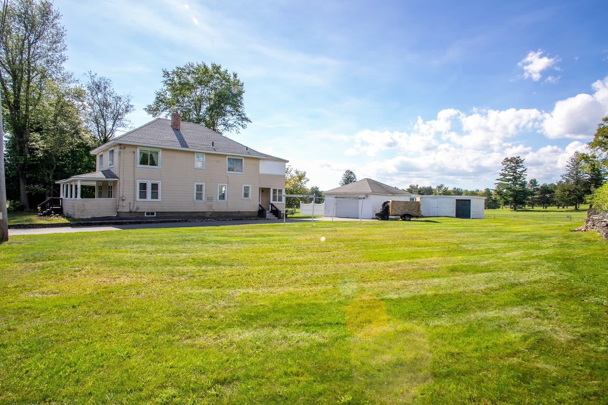 Single Family Residence at 202 Pierce St, Leominster MA 01453, Leominster, photo 2 of 42