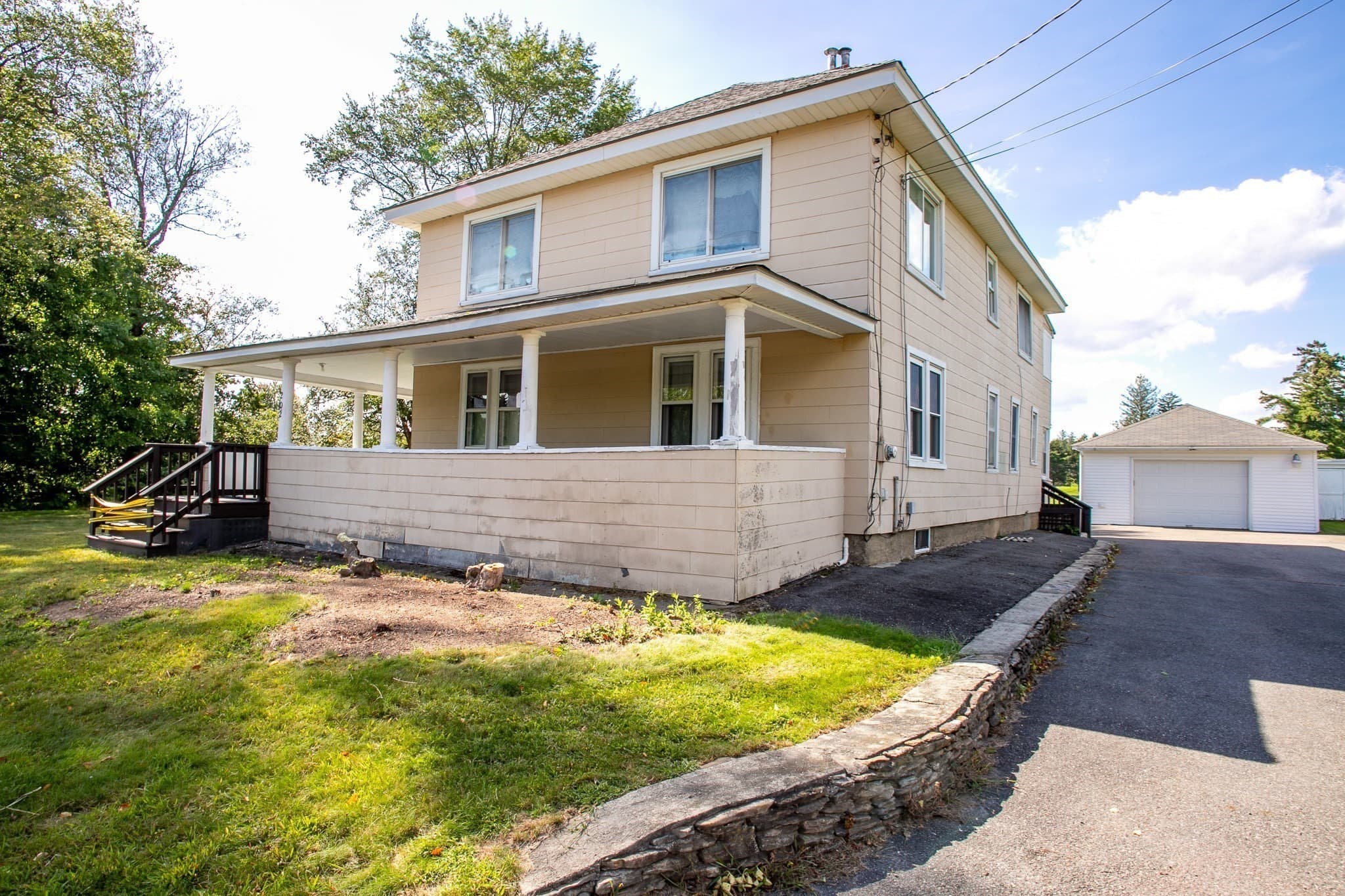 Single Family Residence at 202 Pierce St, Leominster MA 01453, Leominster, photo 10 of 42