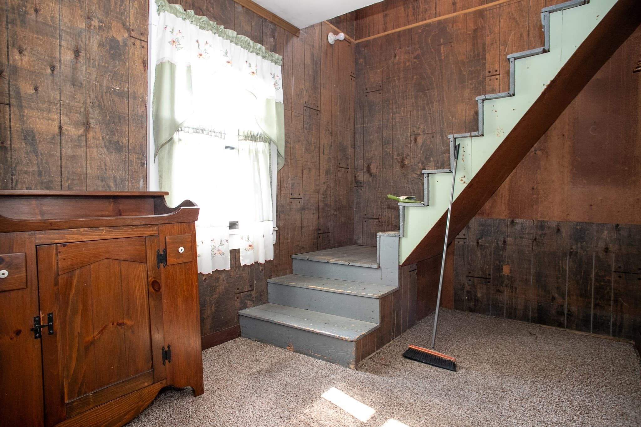Single Family Residence at 202 Pierce St, Leominster MA 01453, Leominster, photo 40 of 42