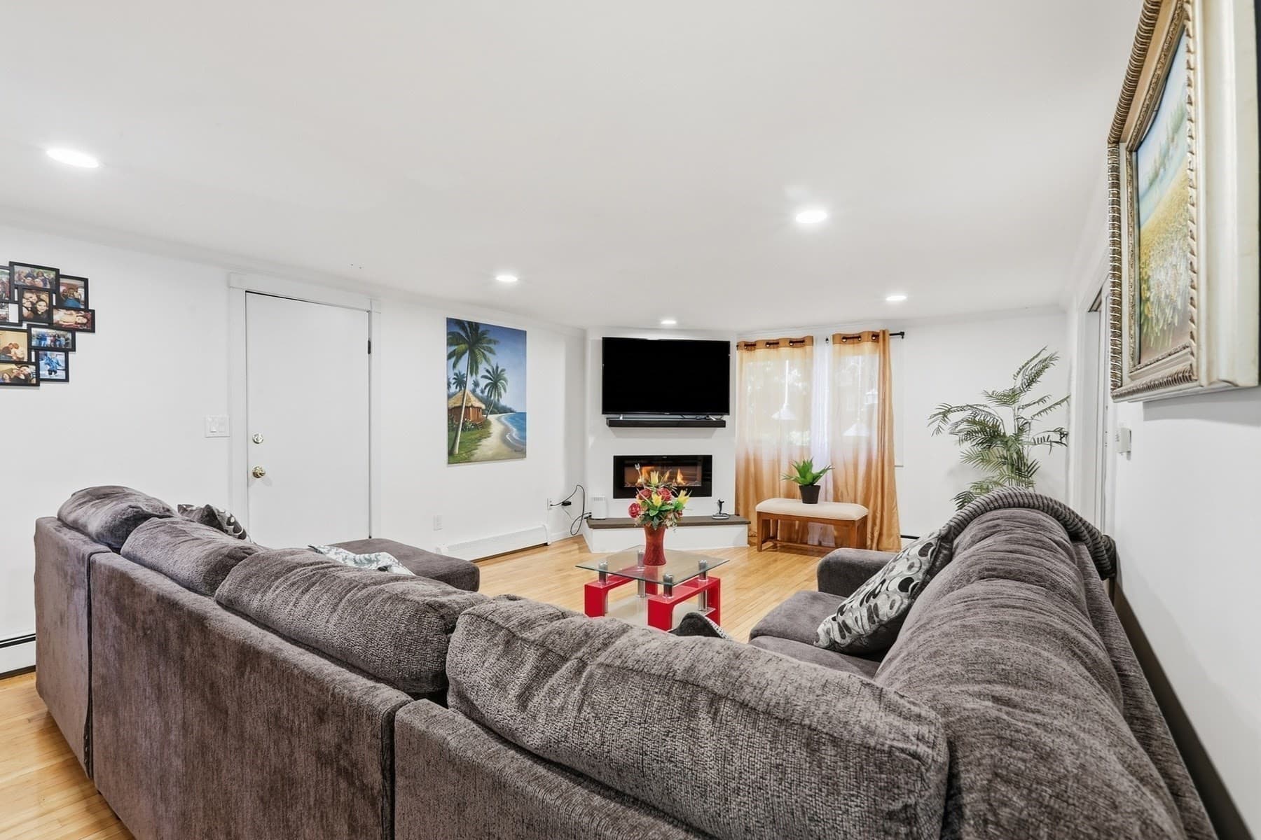 Single Family Residence at 19 Capitol St, Methuen MA 01844, Methuen, photo 7 of 26