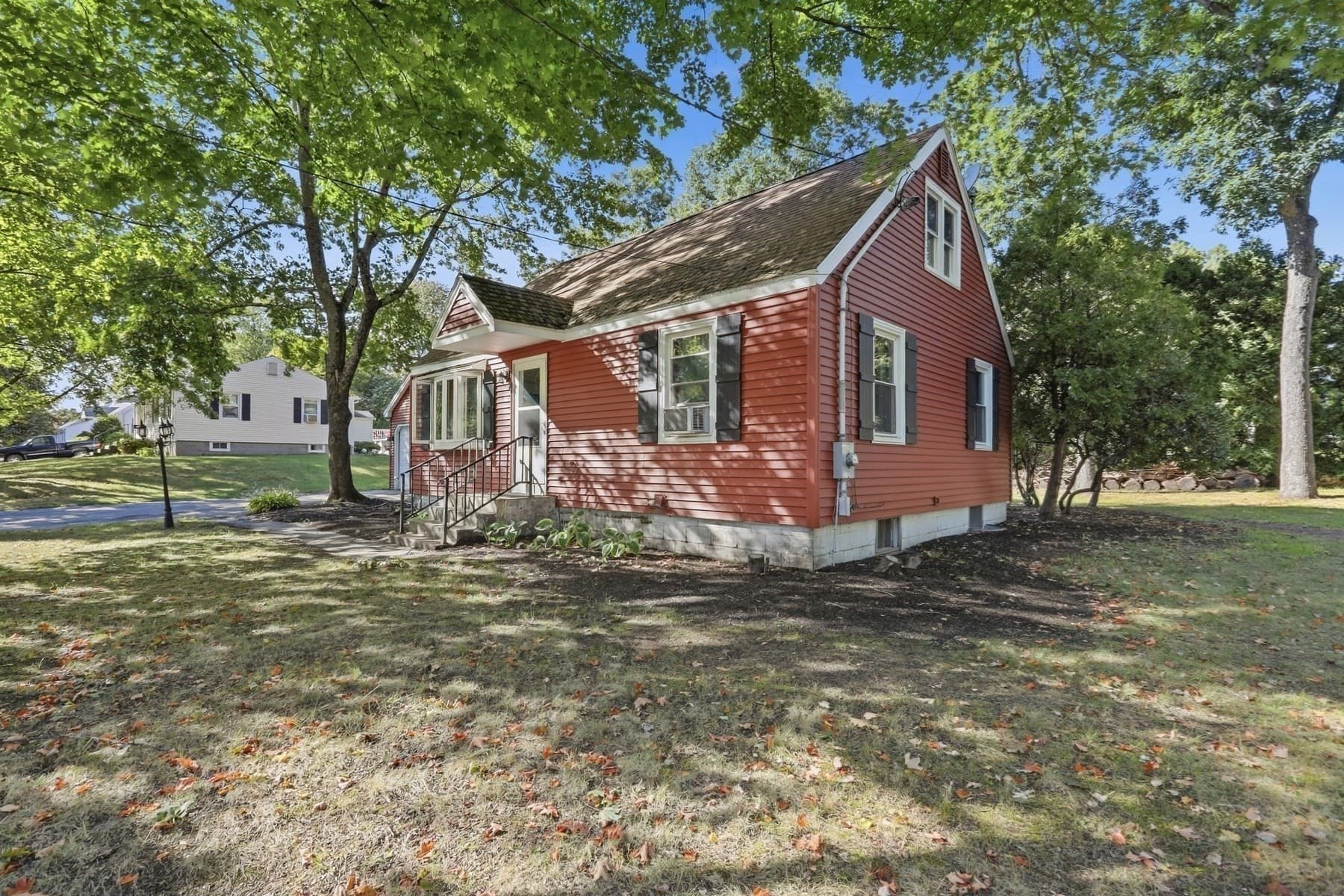 Single Family Residence at 19 Capitol St, Methuen MA 01844, Methuen, photo 4 of 26