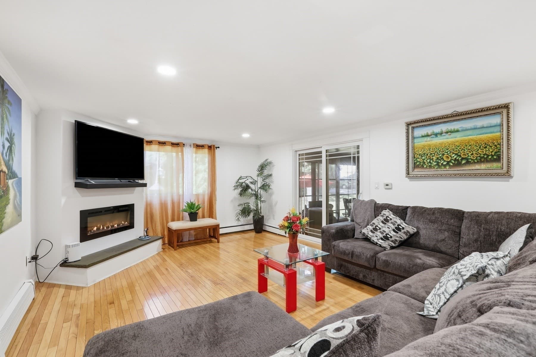 Single Family Residence at 19 Capitol St, Methuen MA 01844, Methuen, photo 8 of 26
