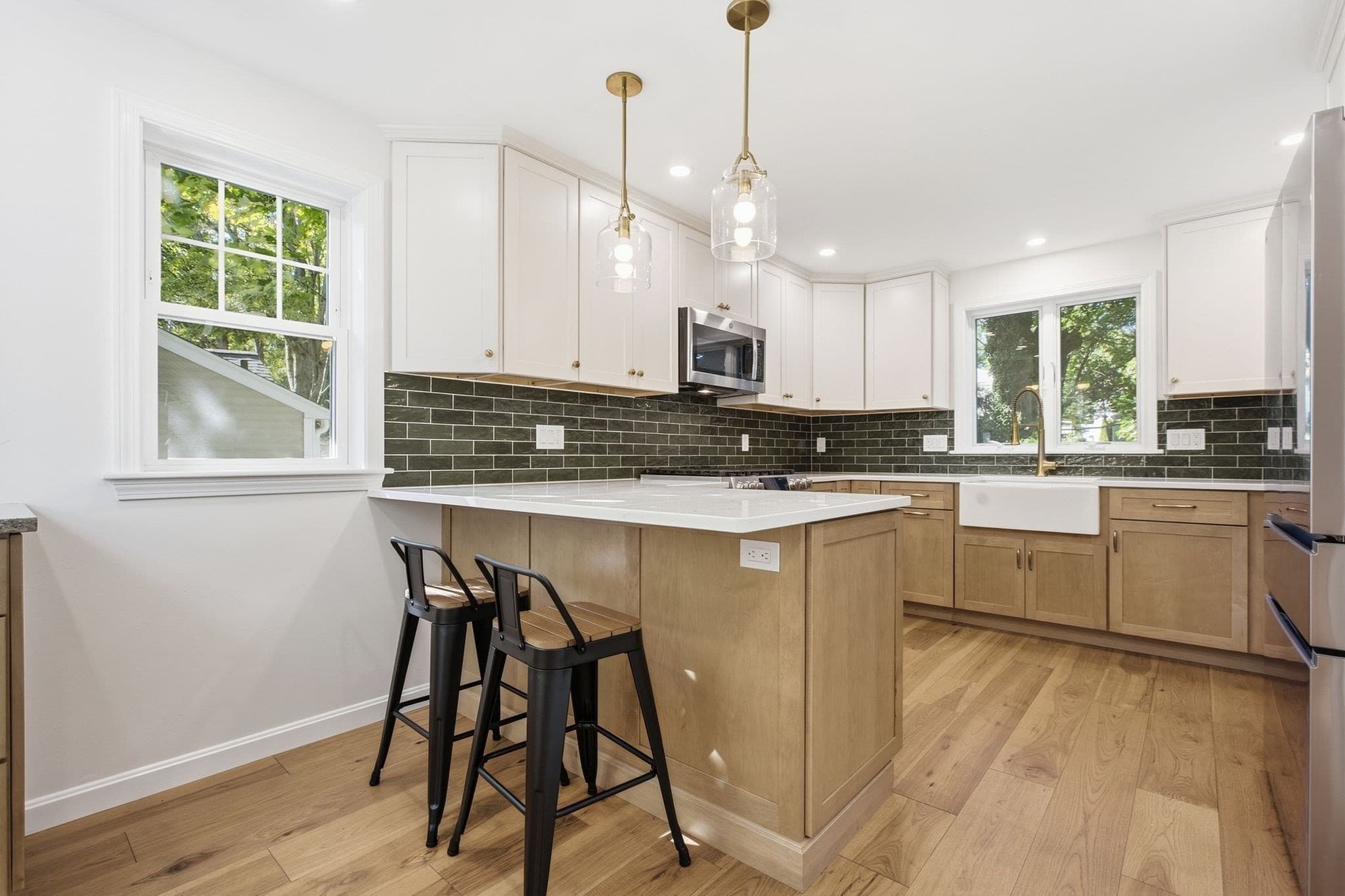 Single Family Residence at 330 Haven St, Reading MA 01867, Reading, photo 7 of 42