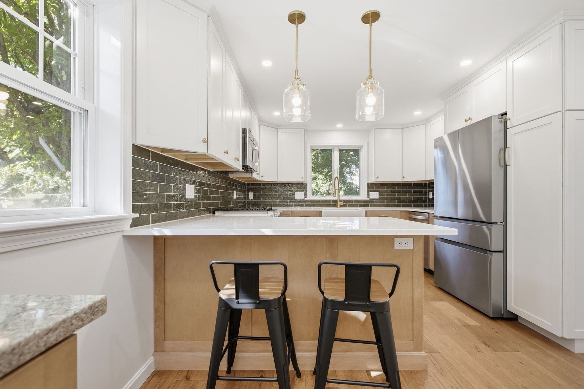 Single Family Residence at 330 Haven St, Reading MA 01867, Reading, photo 9 of 42