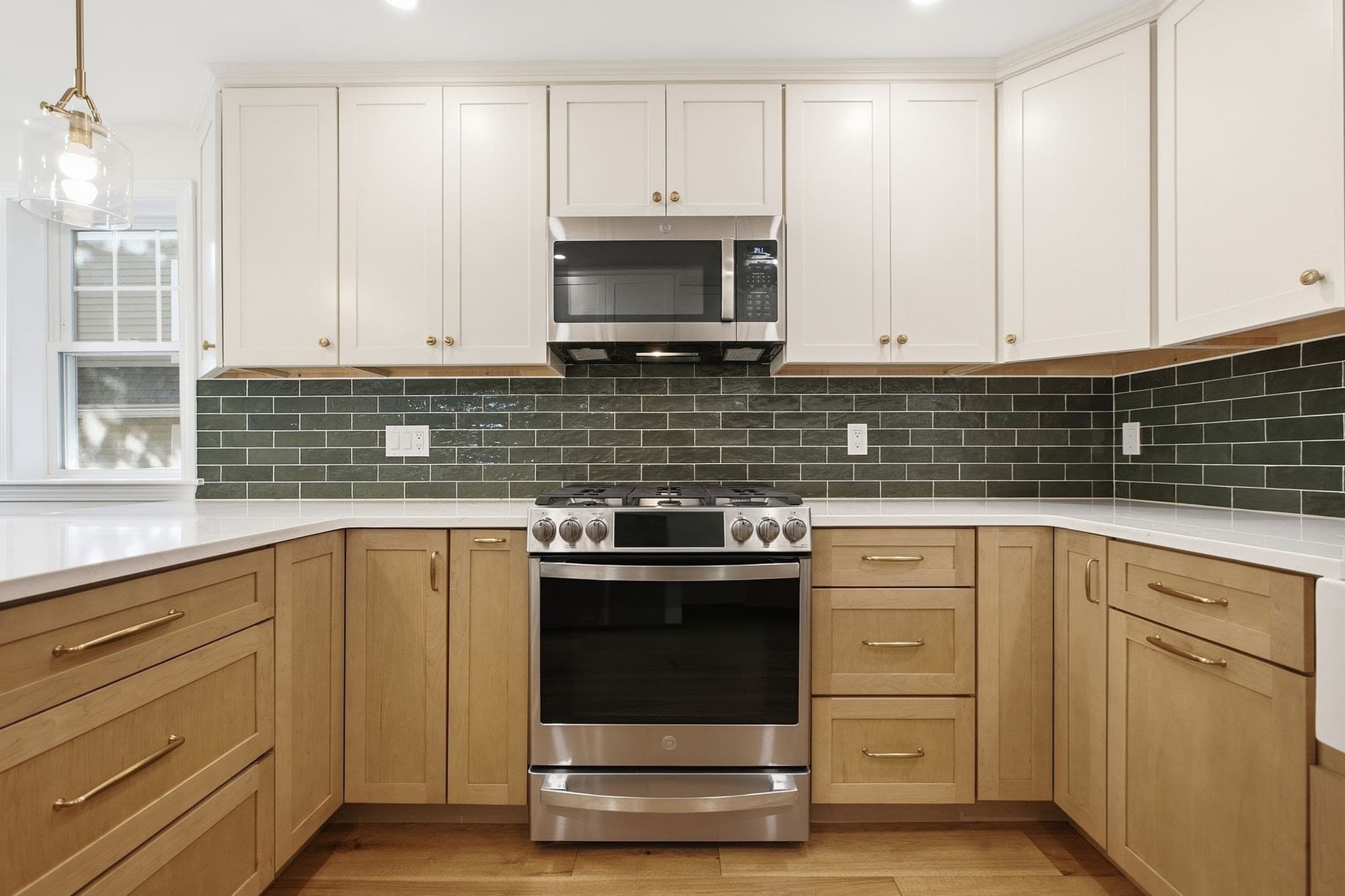 Single Family Residence at 330 Haven St, Reading MA 01867, Reading, photo 11 of 42
