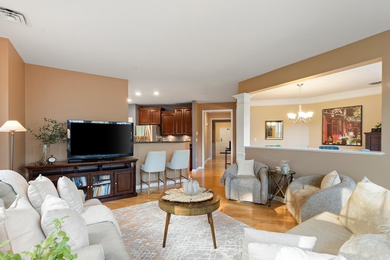 Condominium at 23 Augustus Court # 2004, Reading MA 01867, Reading, photo 3 of 36
