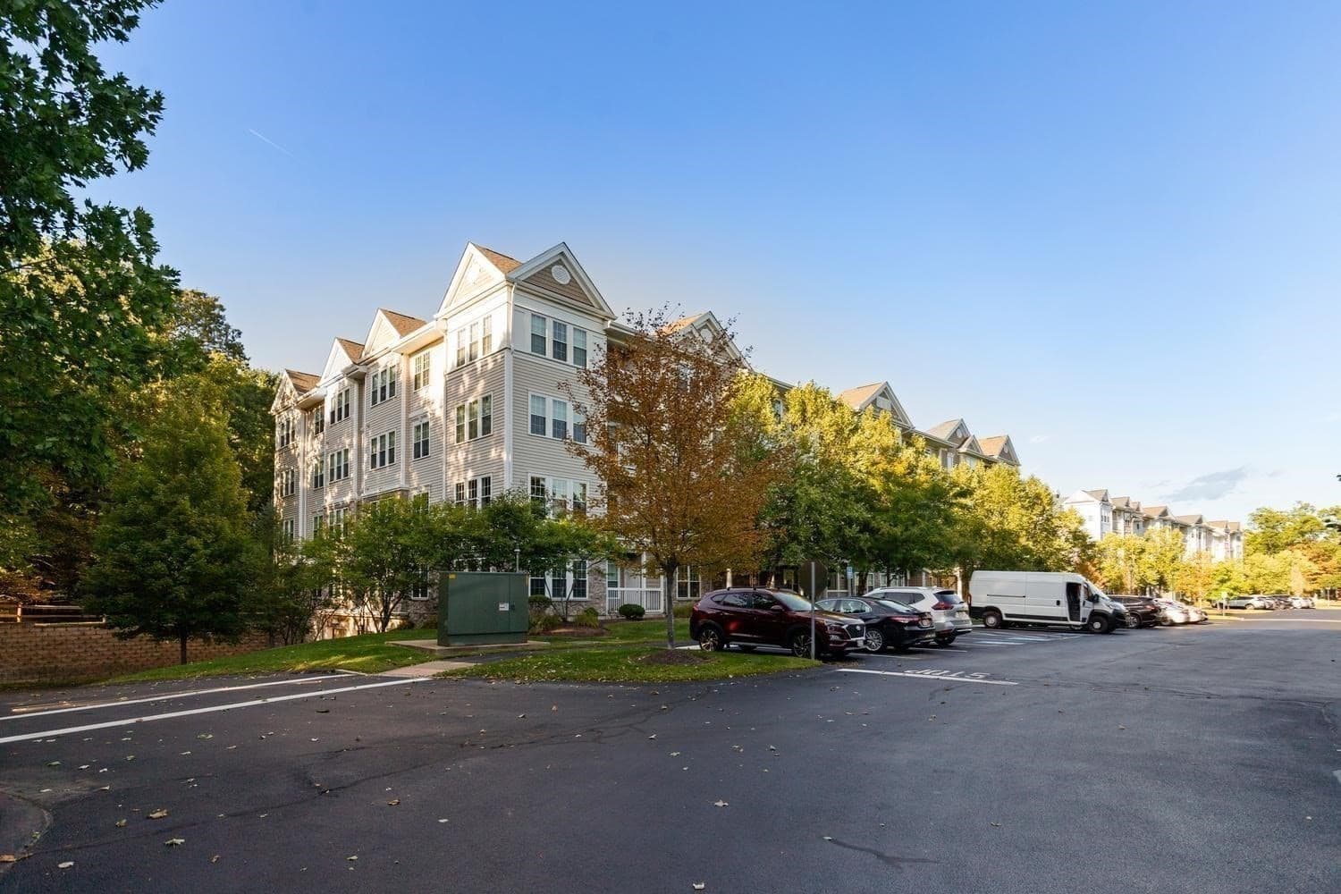 Condominium at 23 Augustus Court # 2004, Reading MA 01867, Reading, photo 30 of 36