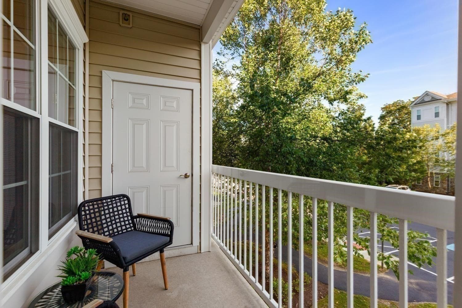 Condominium at 23 Augustus Court # 2004, Reading MA 01867, Reading, photo 15 of 36