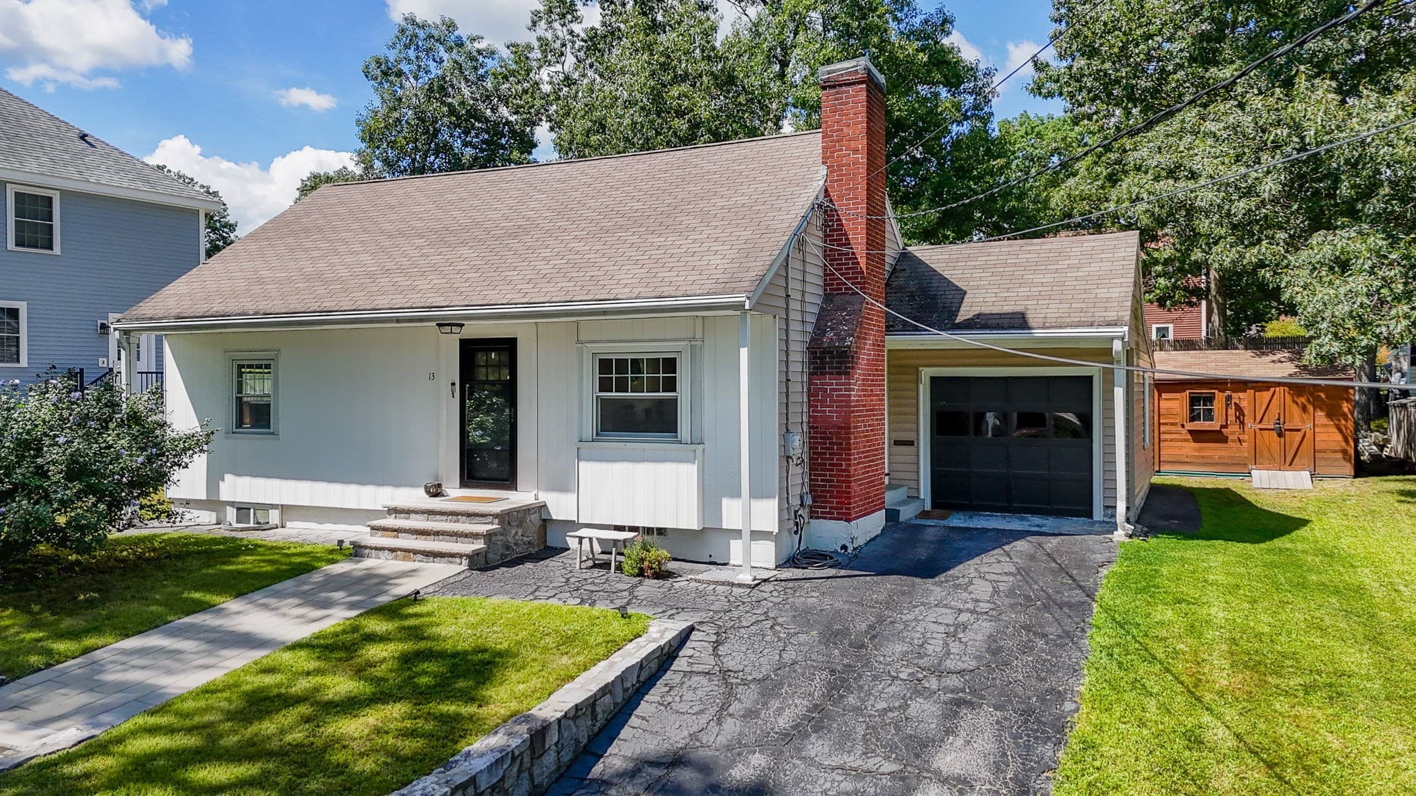 13 Cedar St, Chelmsford MA 01863
