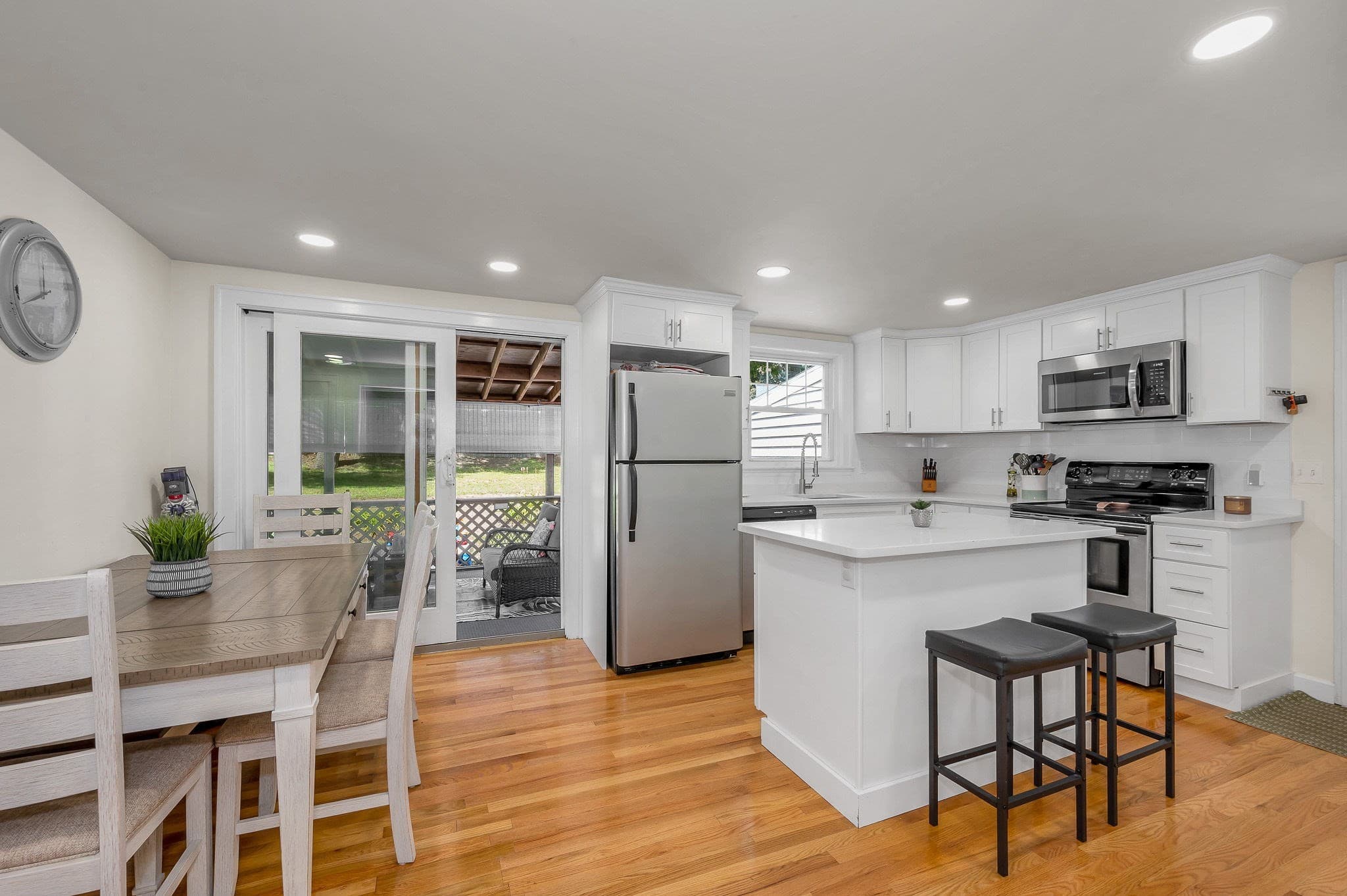 Single Family Residence at 13 Cedar St, Chelmsford MA 01863, Chelmsford, photo 5 of 37