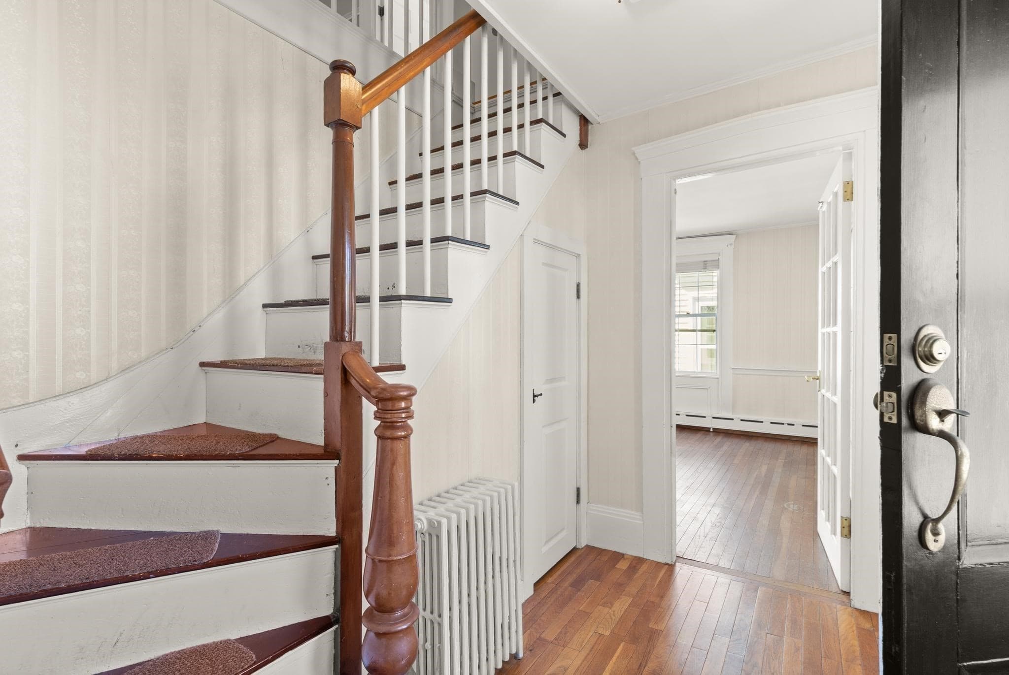 Single Family Residence at 19 Highland St, Gloucester MA 01930, Gloucester, photo 23 of 40