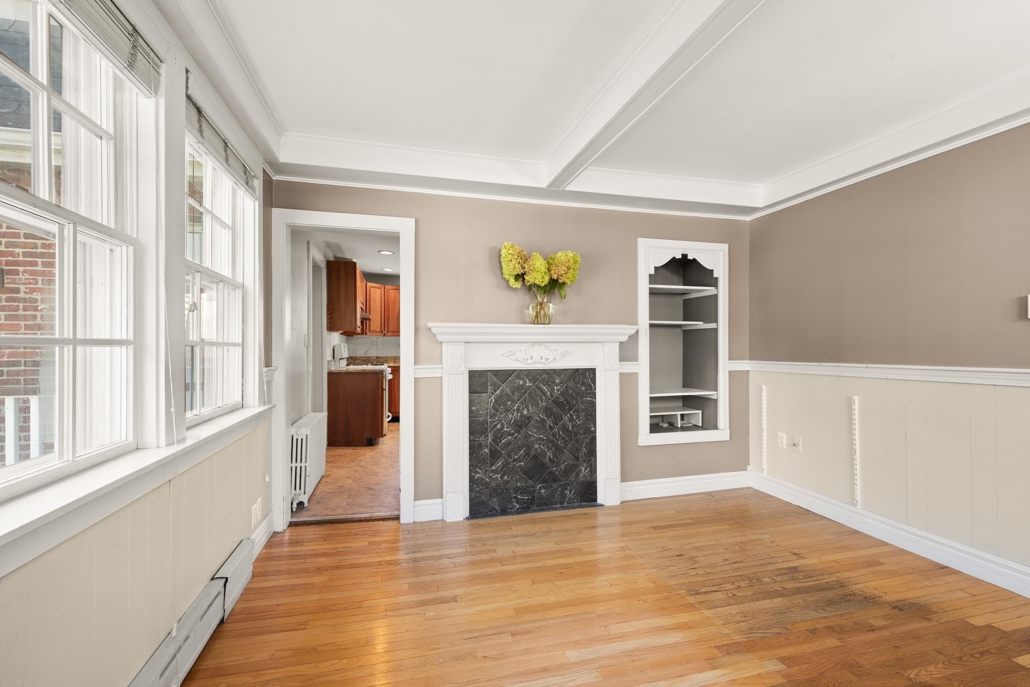 Single Family Residence at 19 Highland St, Gloucester MA 01930, Gloucester, photo 9 of 40