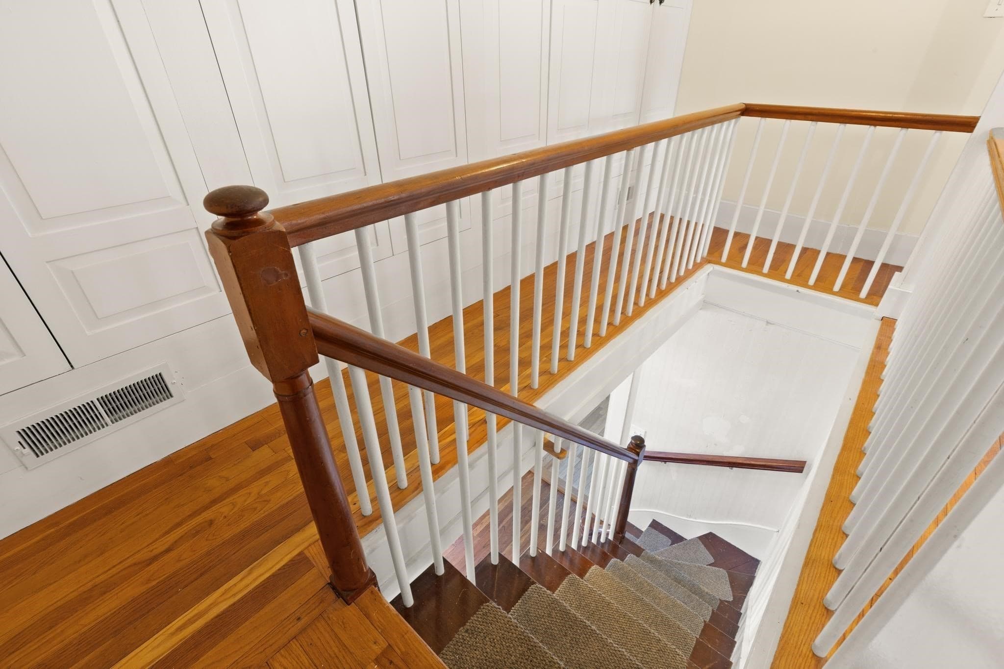 Single Family Residence at 19 Highland St, Gloucester MA 01930, Gloucester, photo 24 of 40