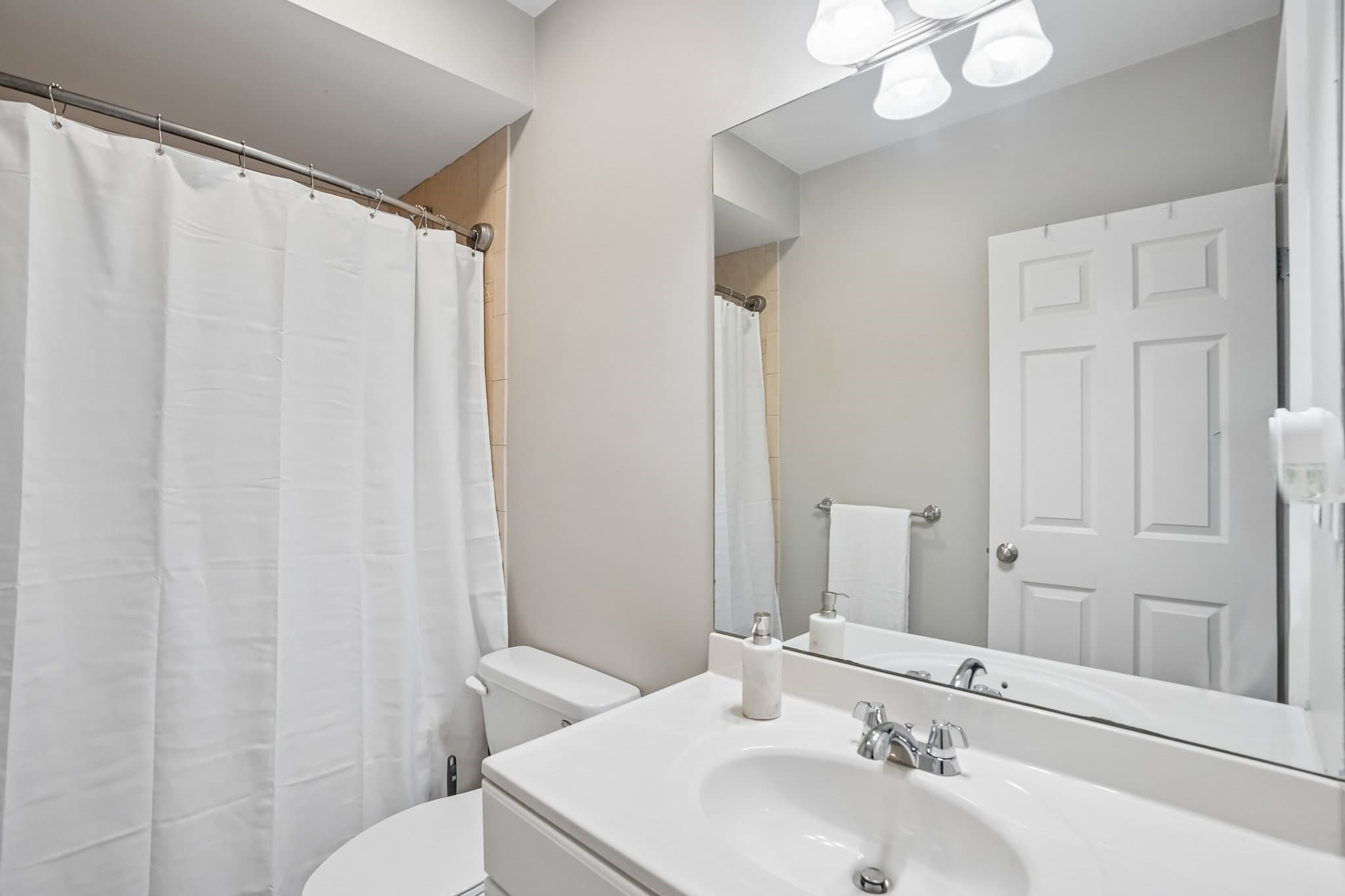 Condominium at 328 Copeland St # 3A, Quincy MA 02169, Quincy, photo 13 of 21
